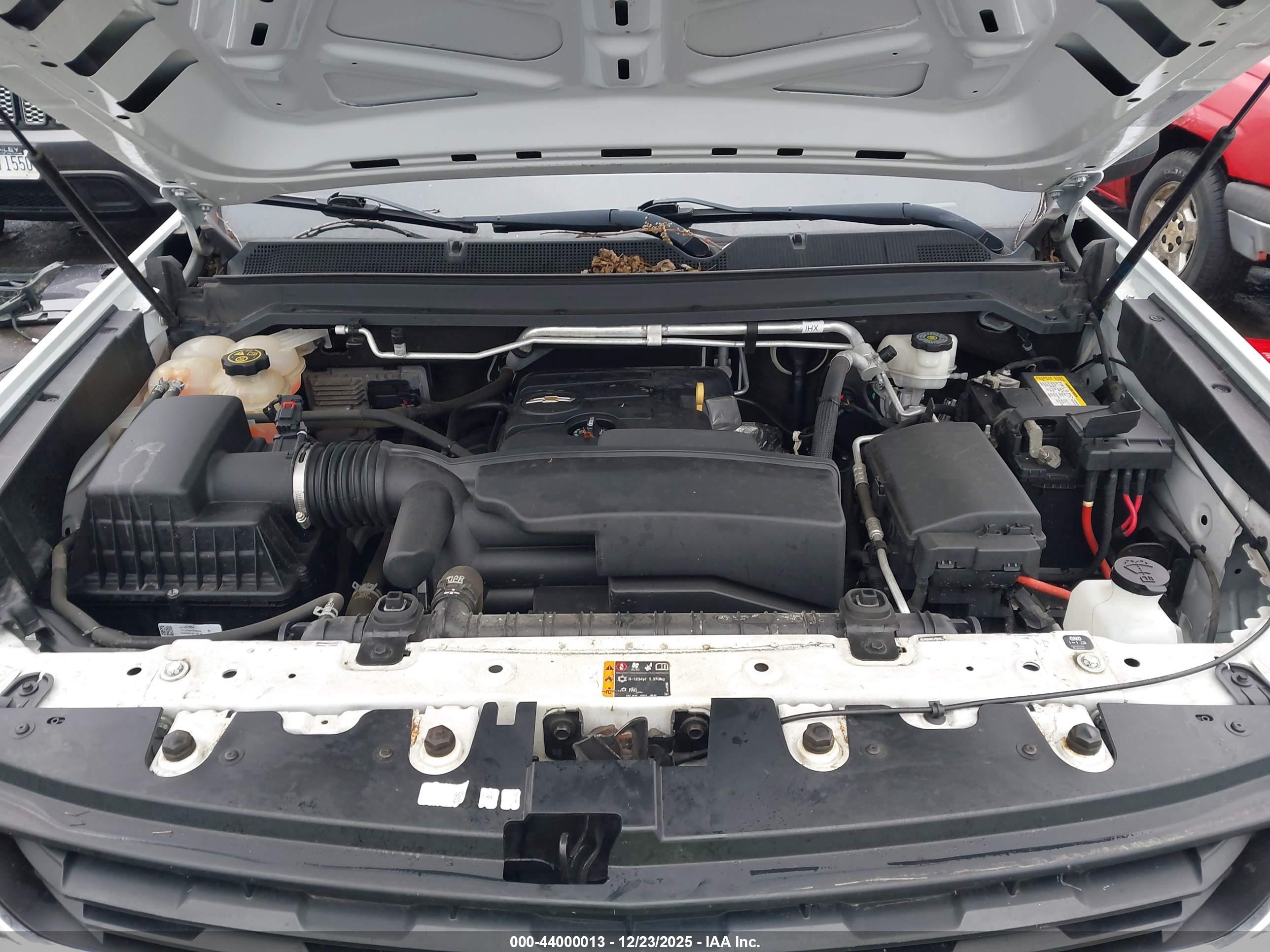 CHEVROLET COLORADO image 10