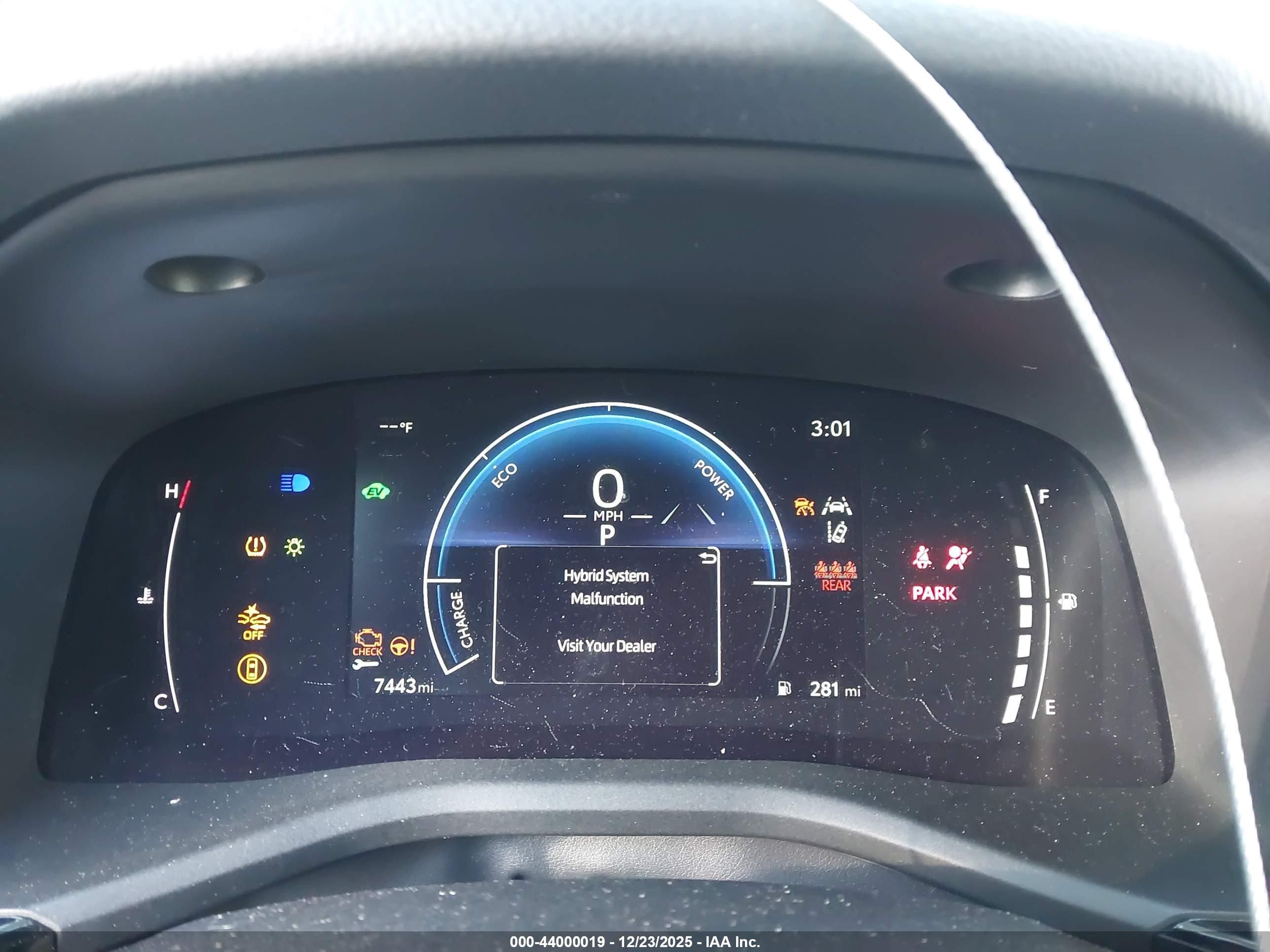 TOYOTA CAMRY image 7