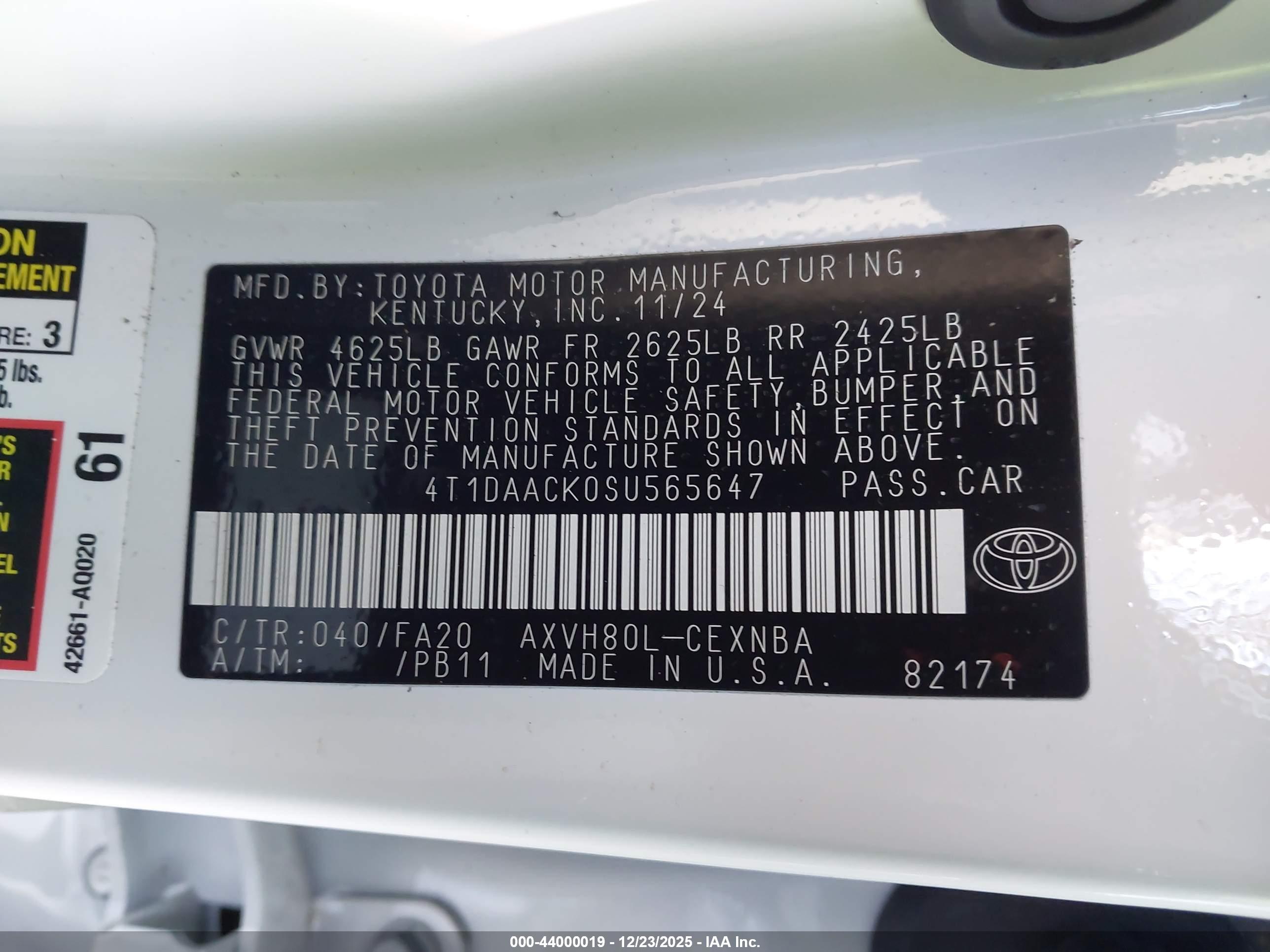 TOYOTA CAMRY image 9