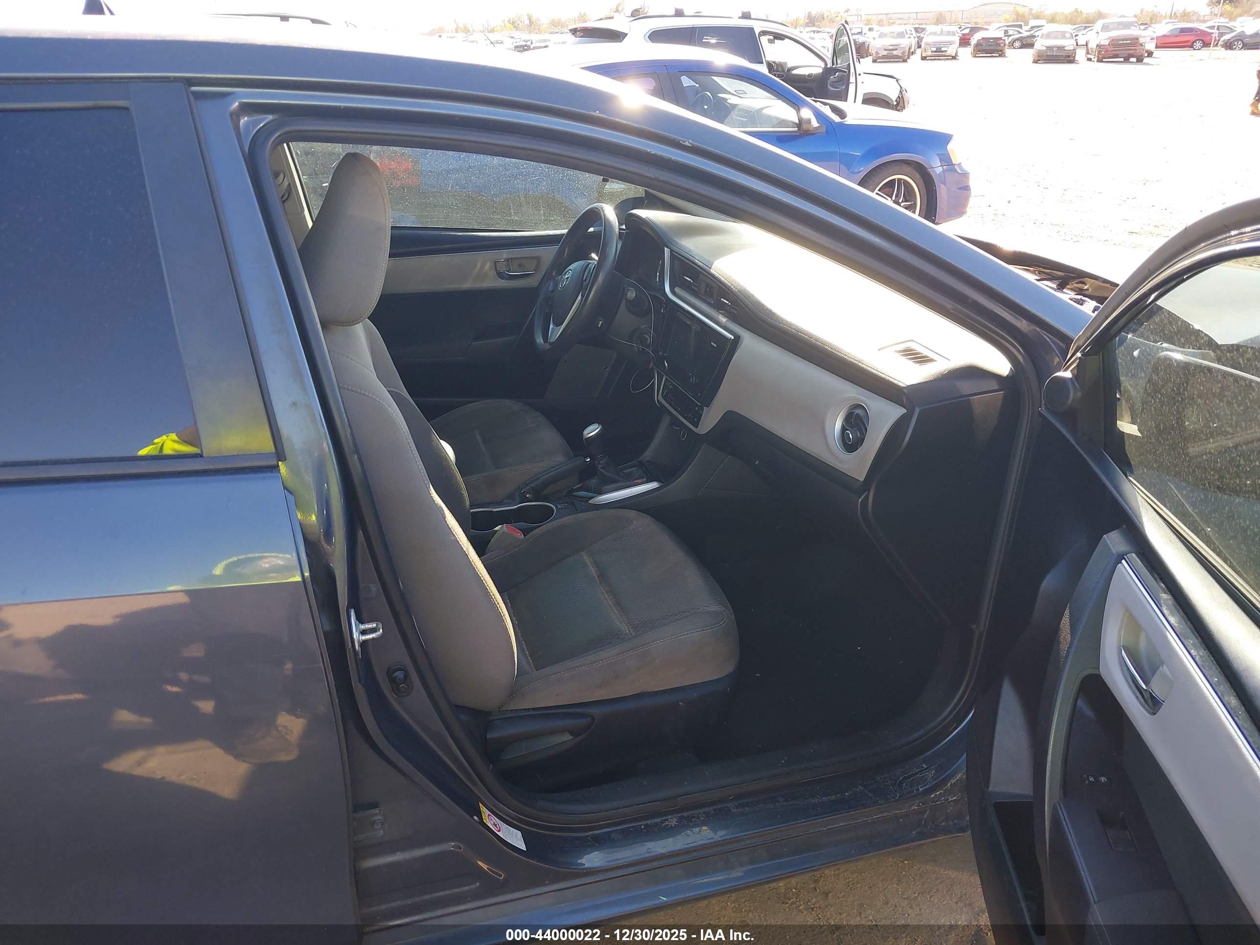 TOYOTA COROLLA image 5
