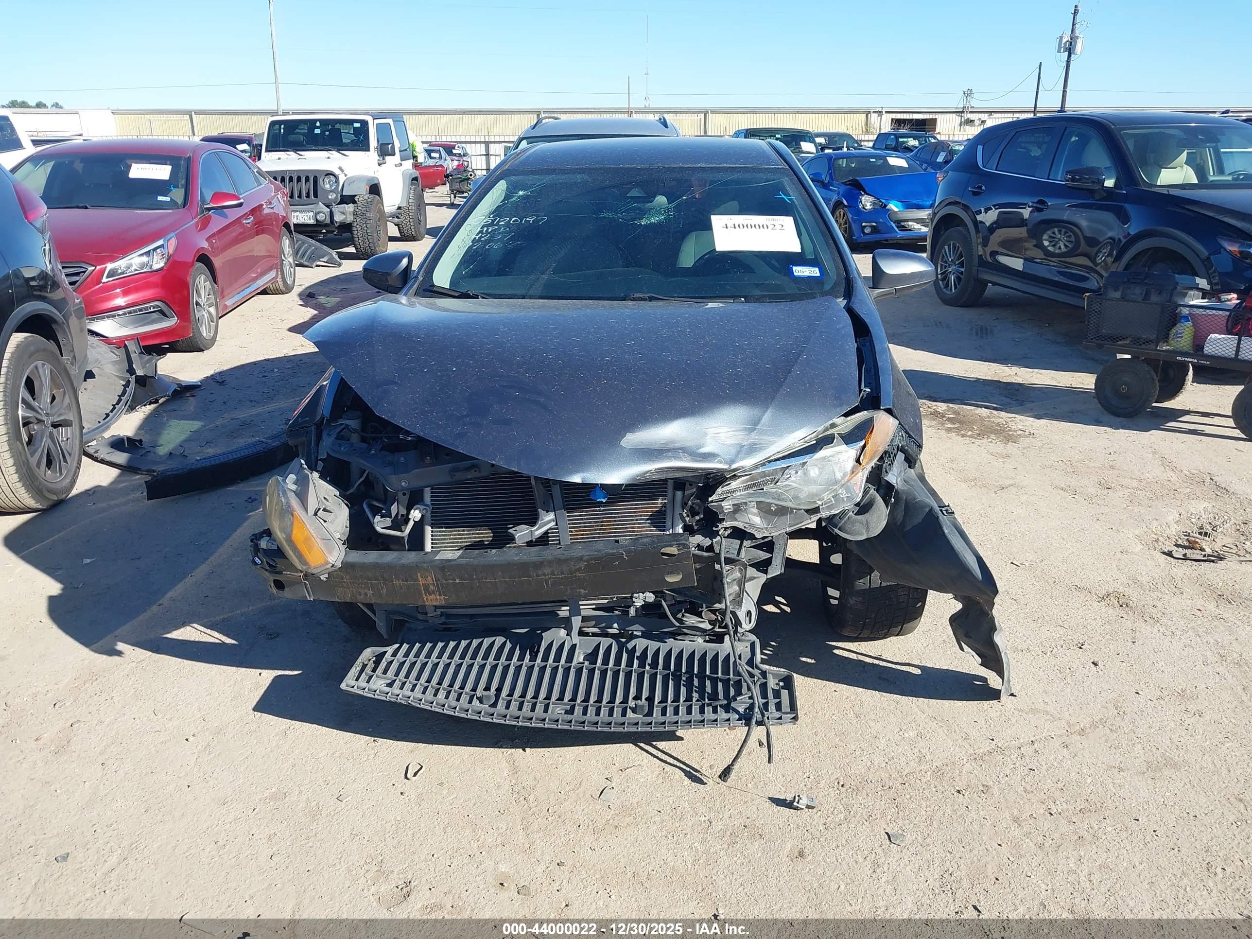 TOYOTA COROLLA image 6