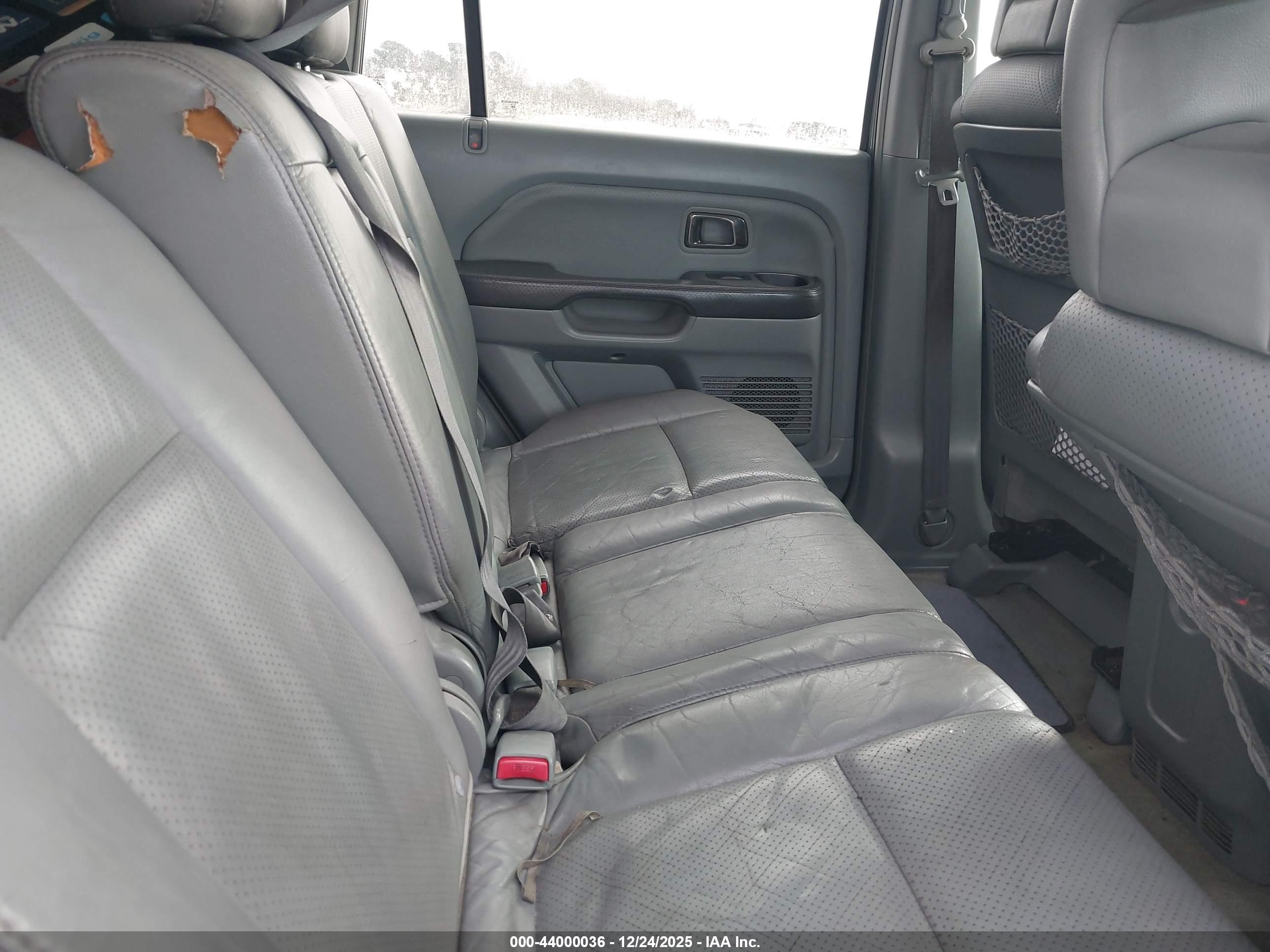 HONDA PILOT image 8