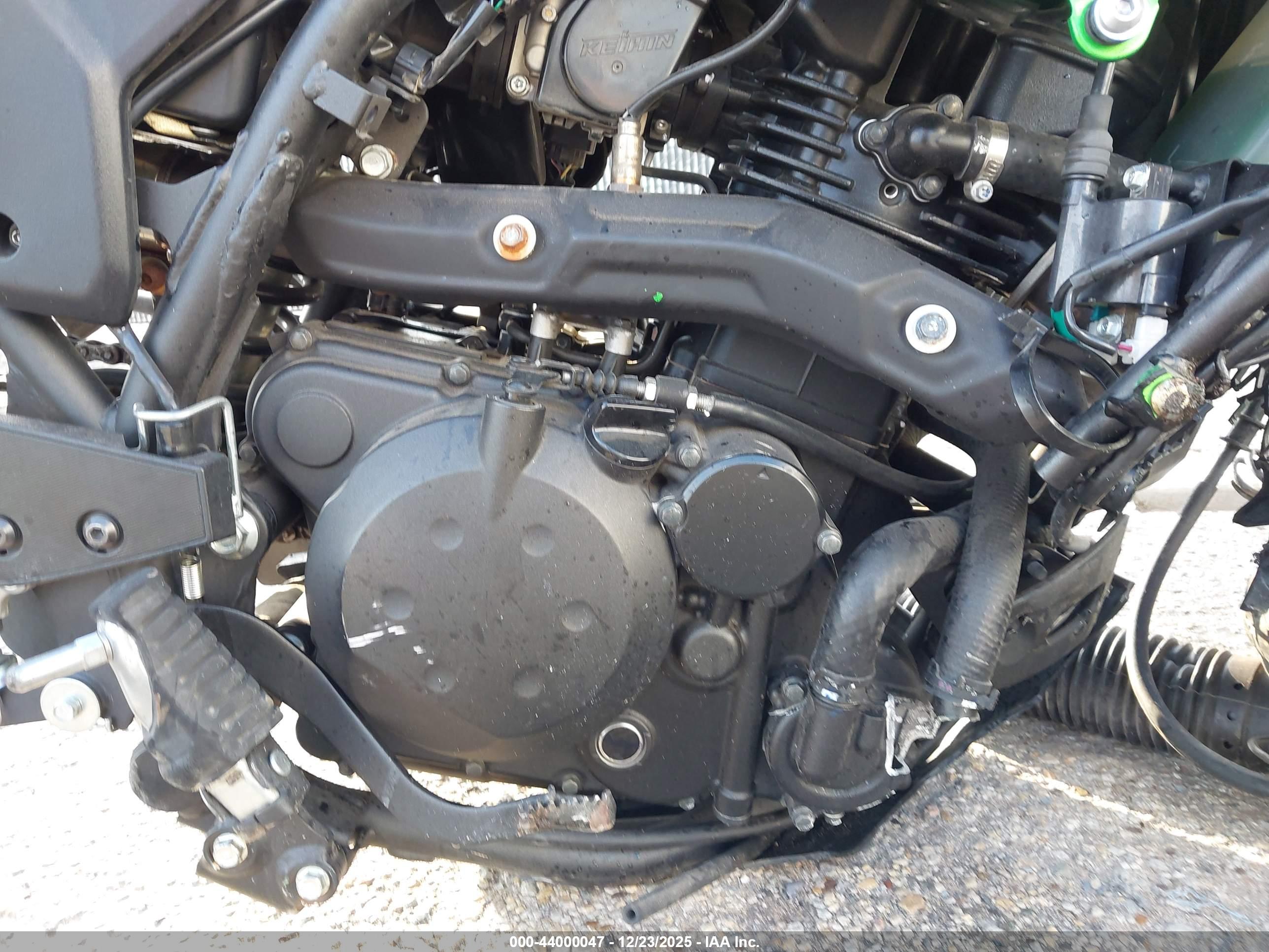 KAWASAKI KL650 image 8