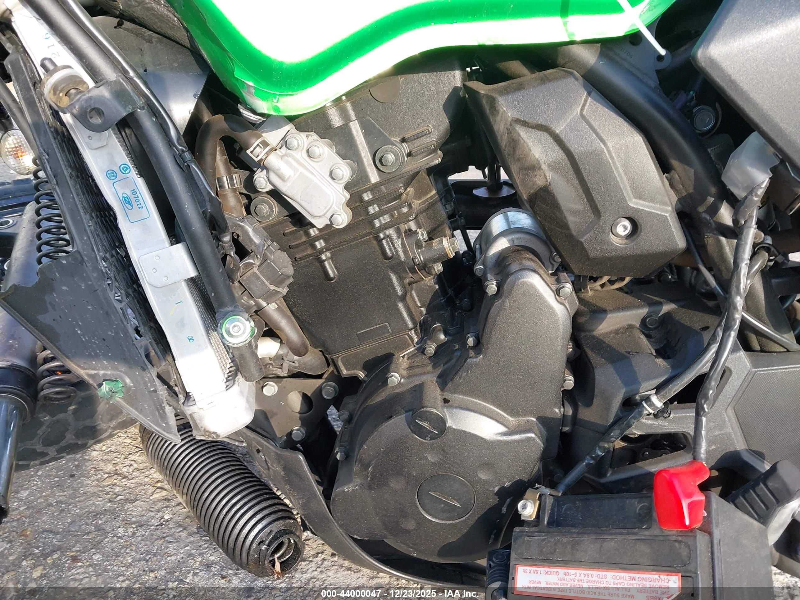 KAWASAKI KL650 image 9