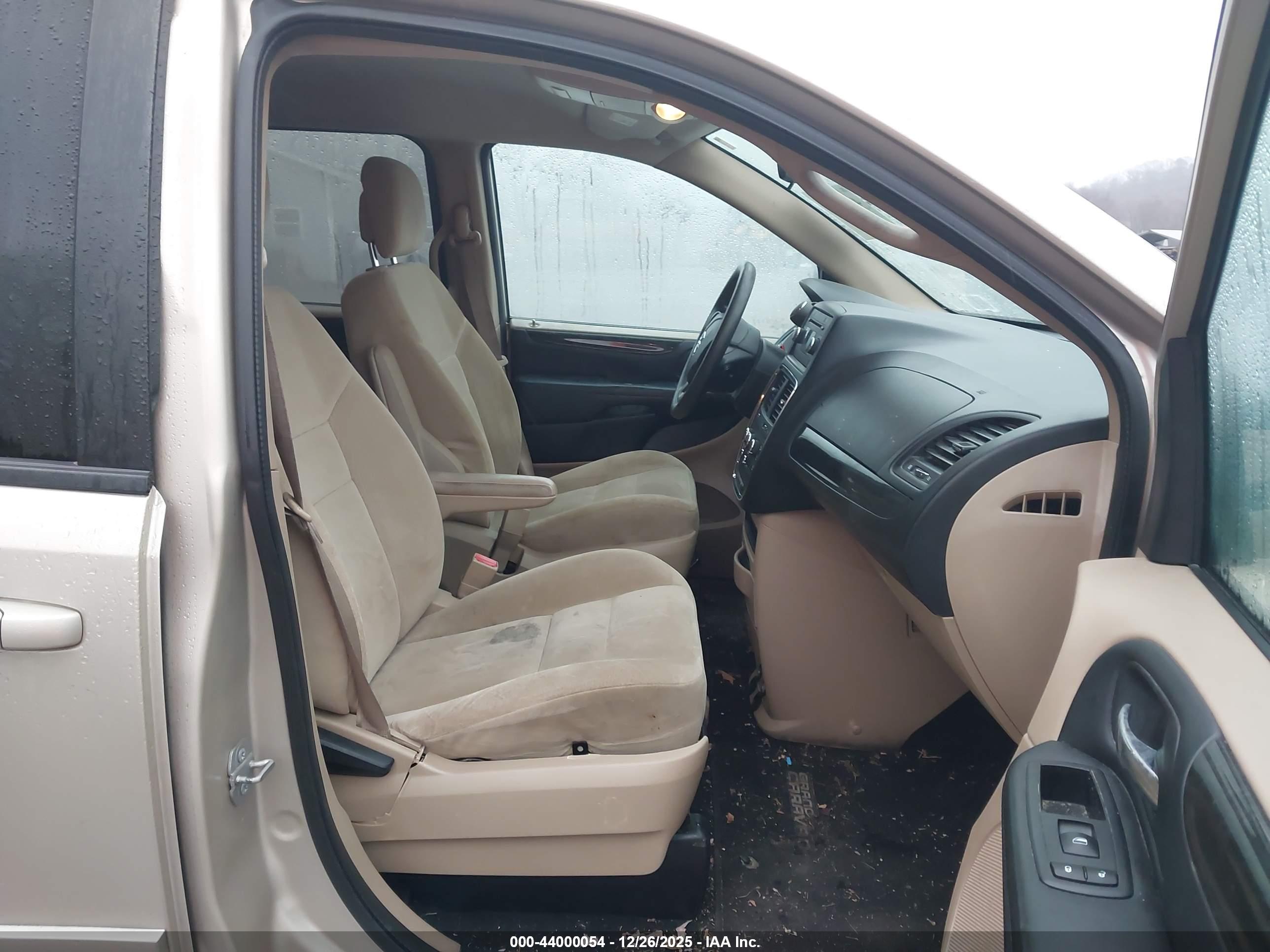 DODGE GRAND image 5