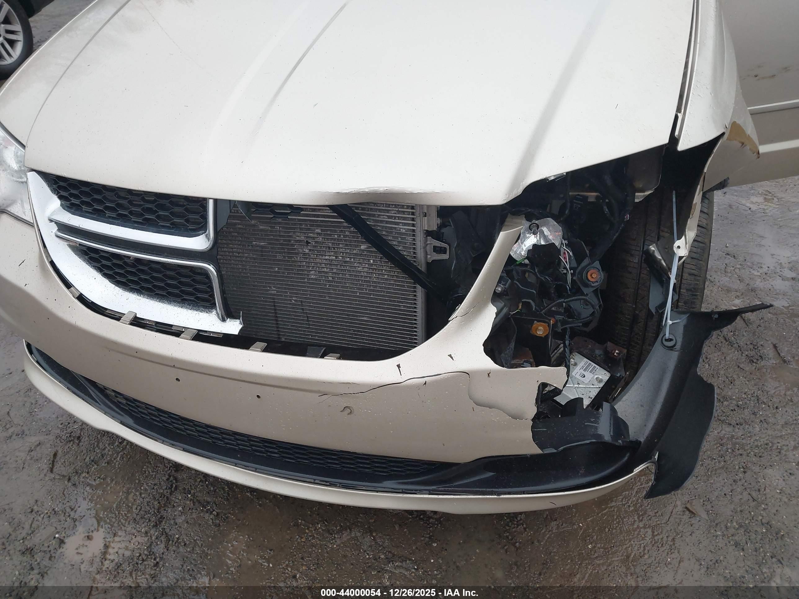 DODGE GRAND image 6