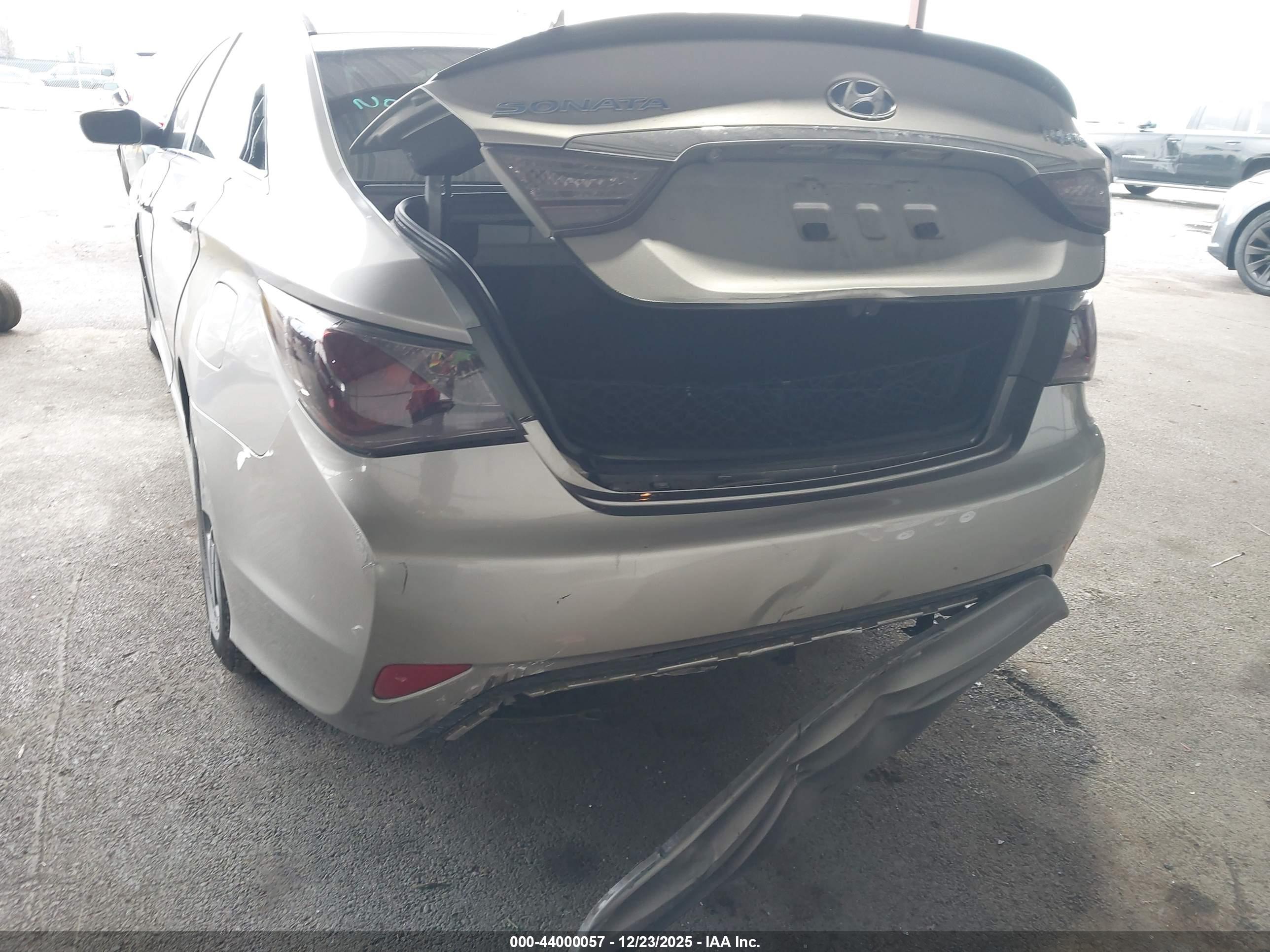 HYUNDAI SONATA image 6