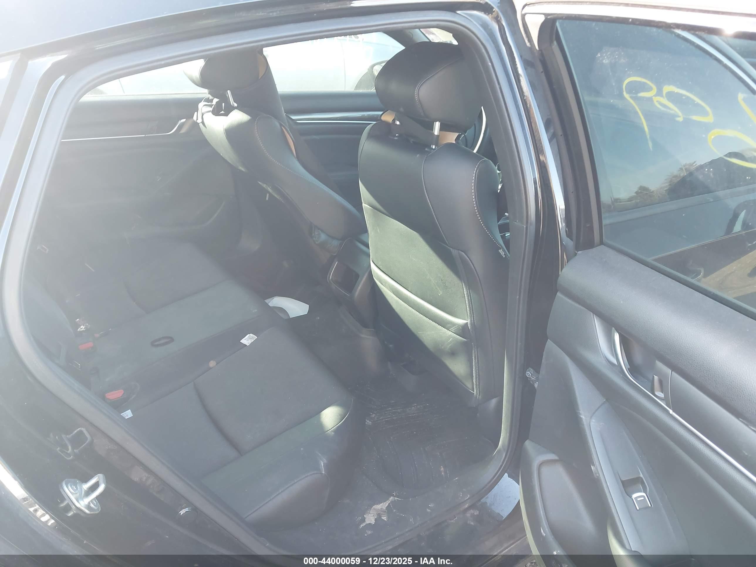 HONDA ACCORD image 8