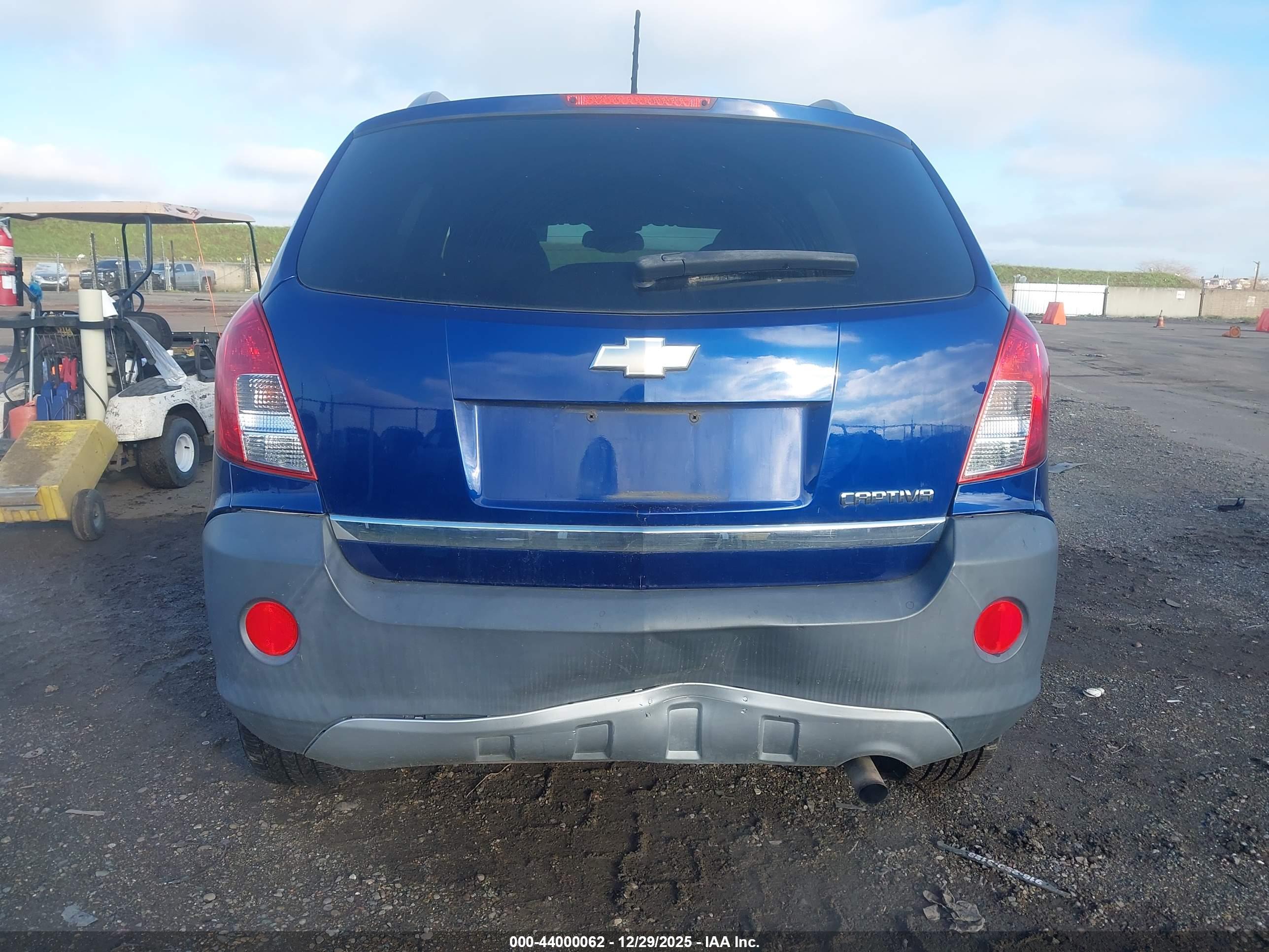 CHEVROLET CAPTIVA image 6