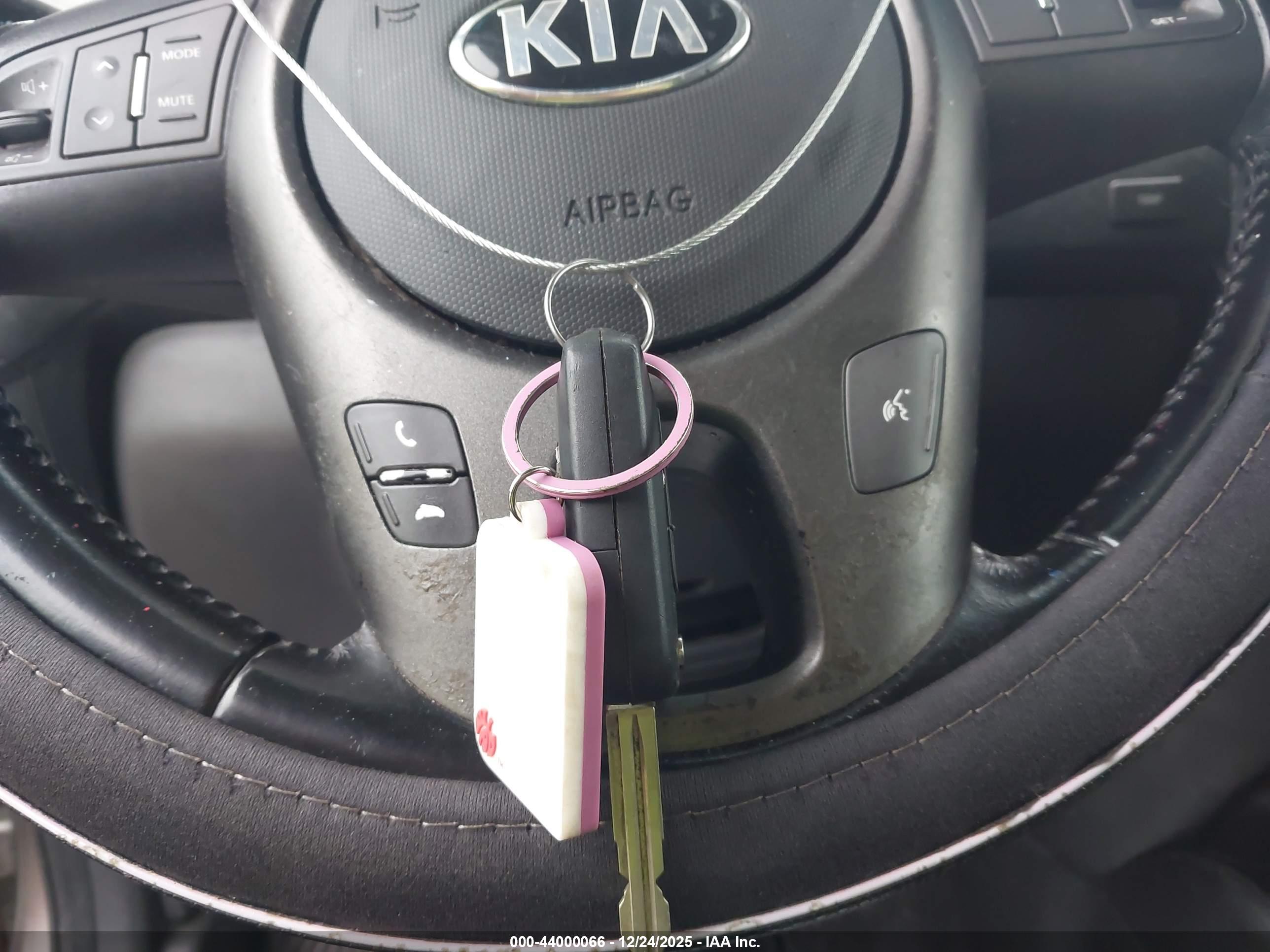 KIA SOUL image 11