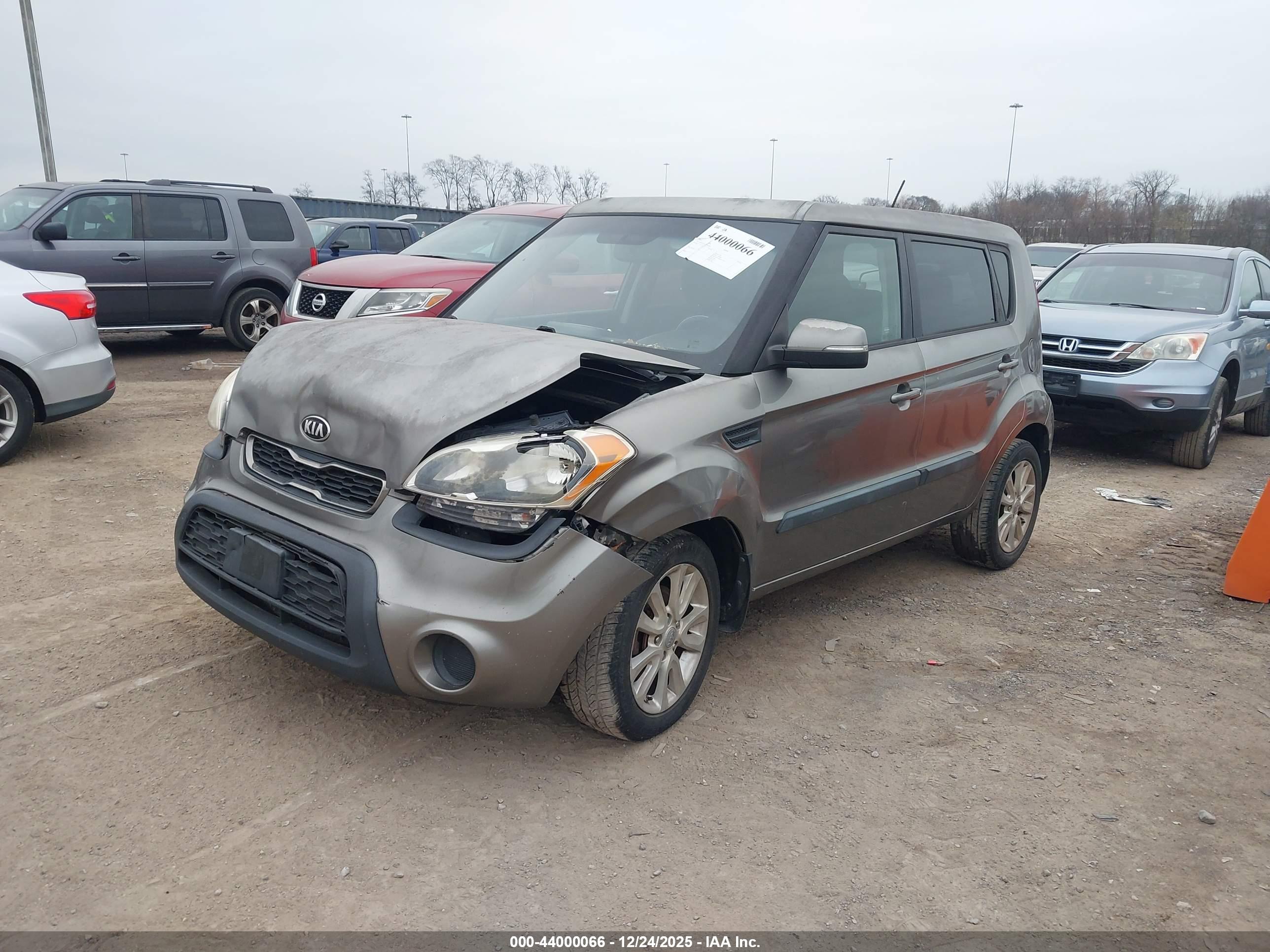 KIA SOUL image 2