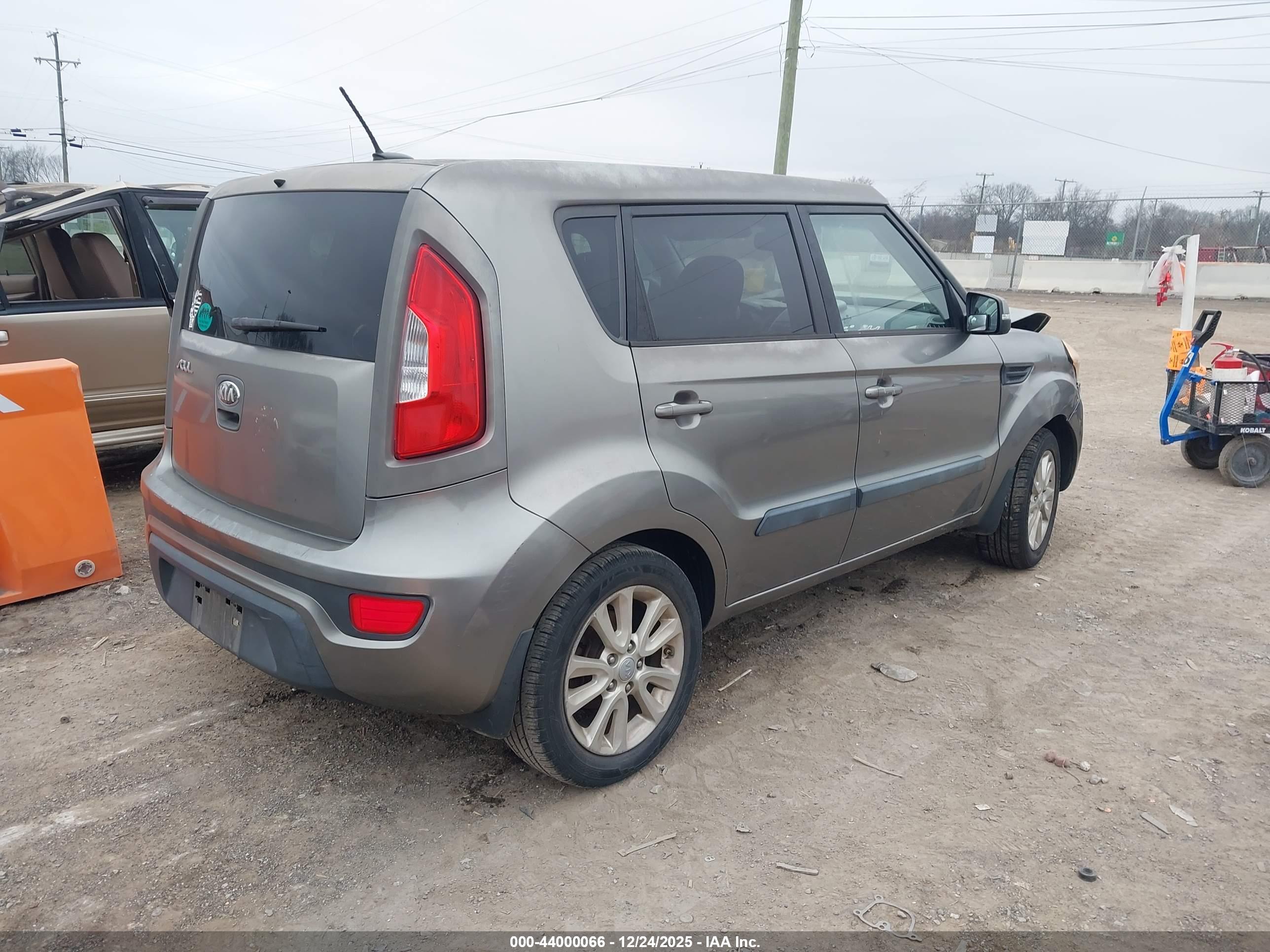 KIA SOUL image 4