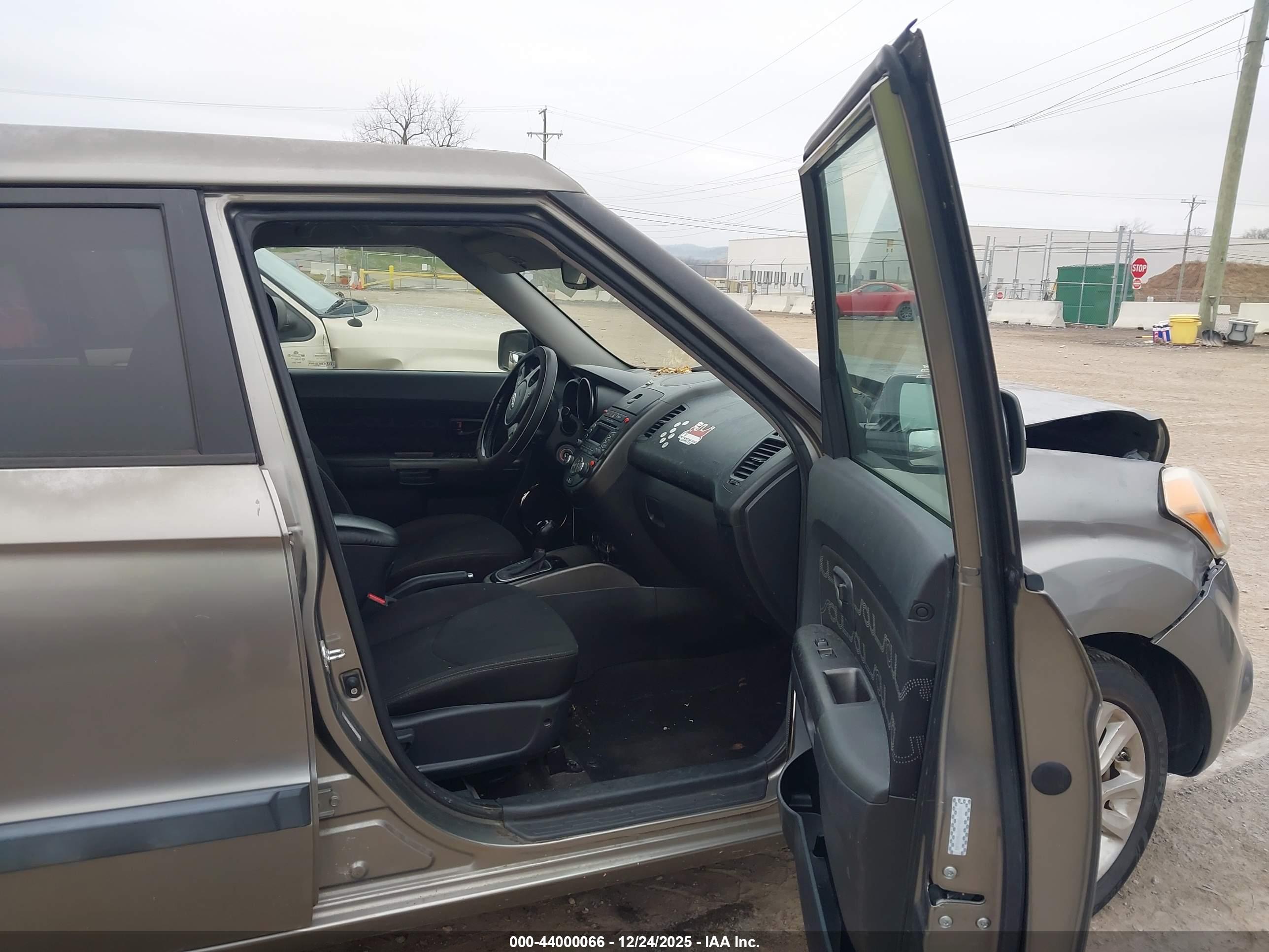 KIA SOUL image 5