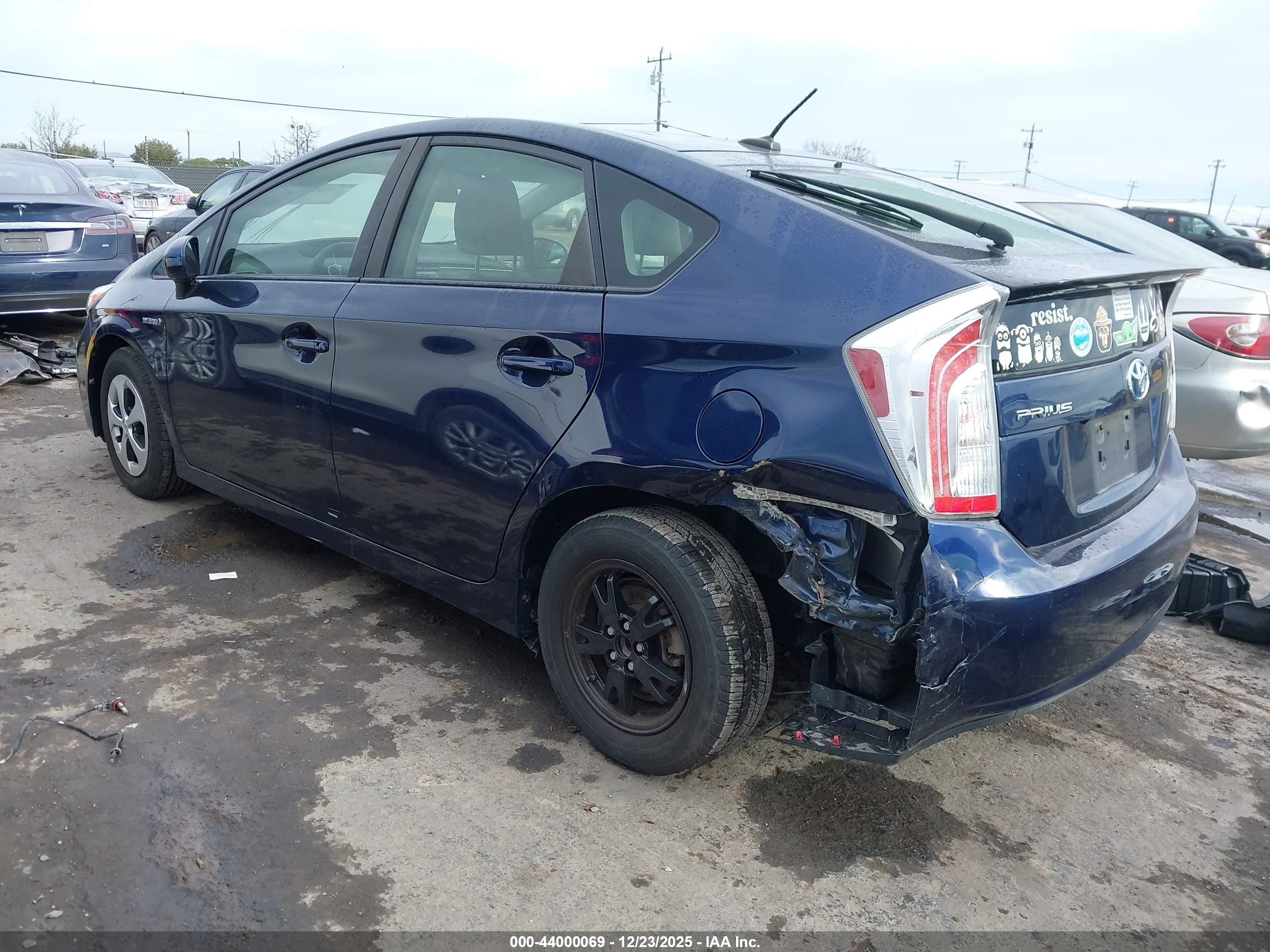 TOYOTA PRIUS image 3