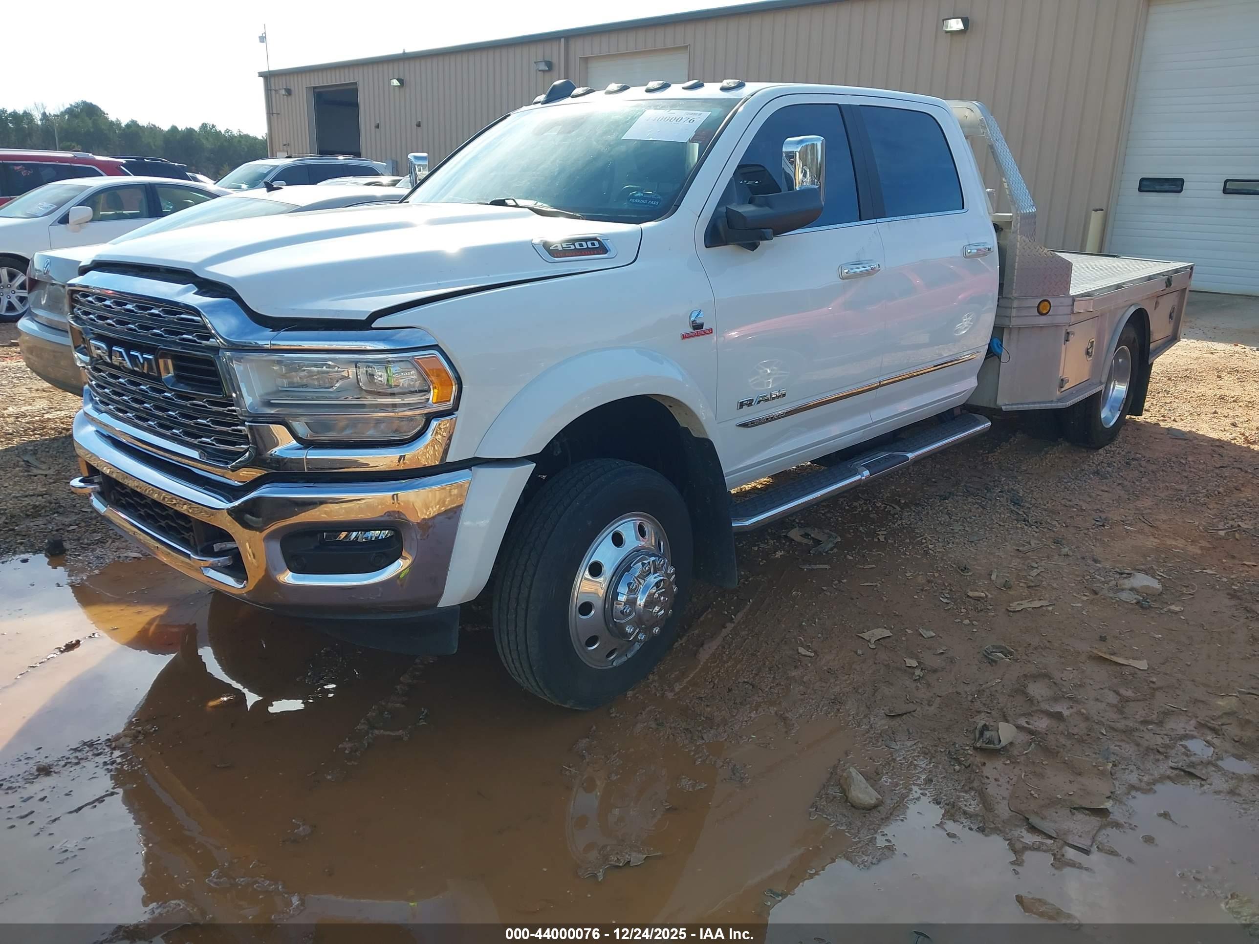 RAM 4500 image 2