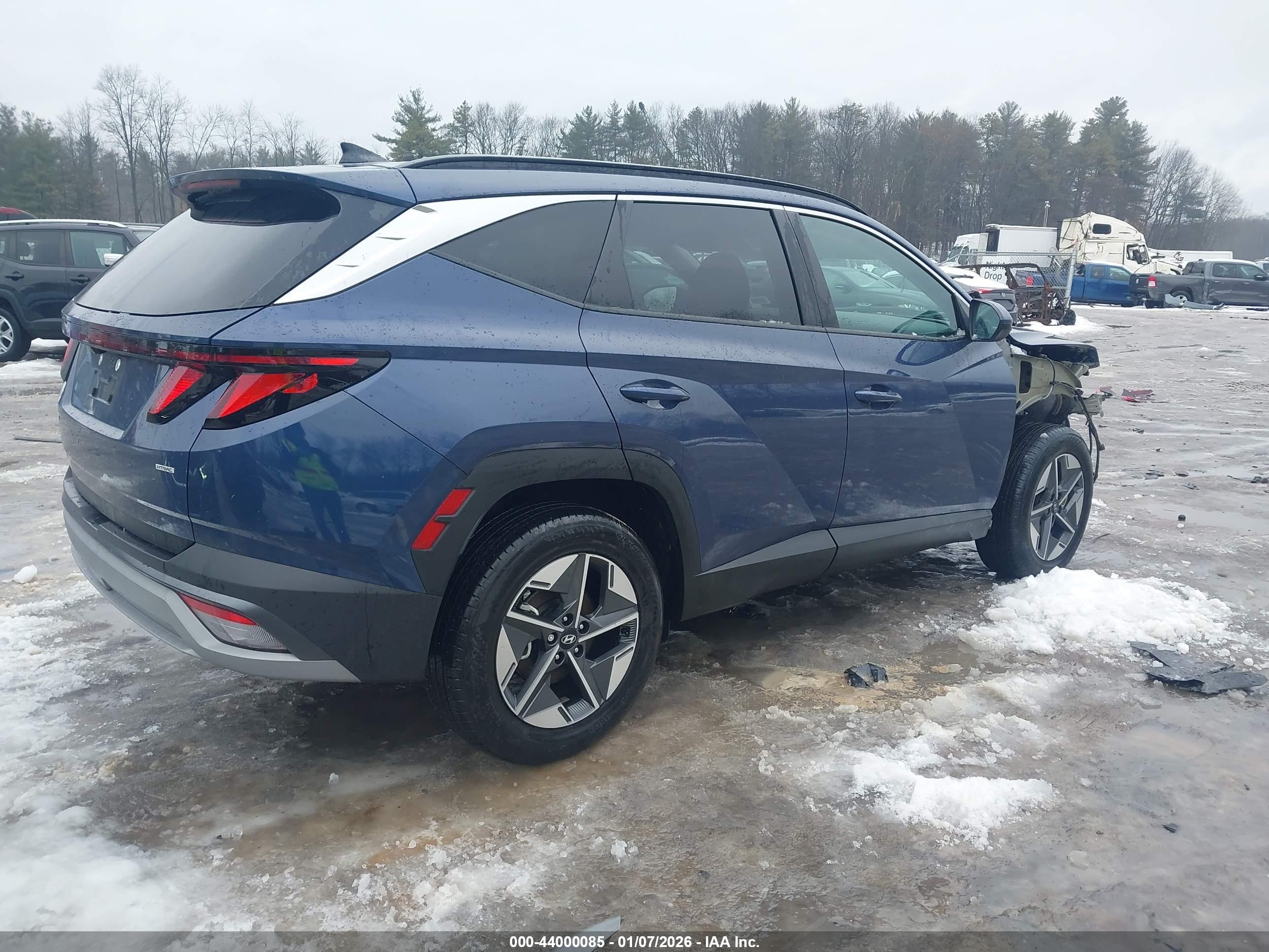 HYUNDAI TUCSON image 4