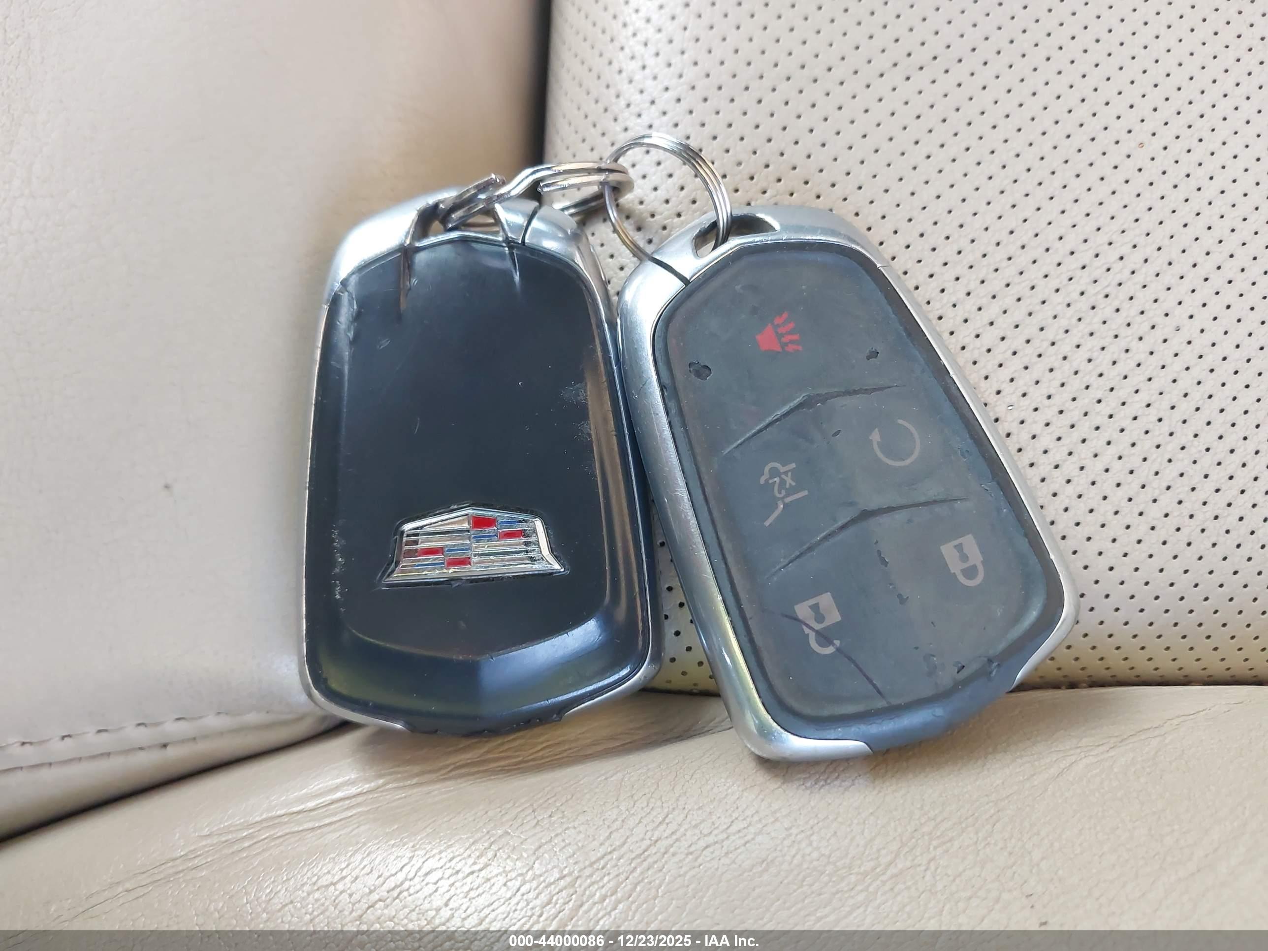 CADILLAC XT5 image 11