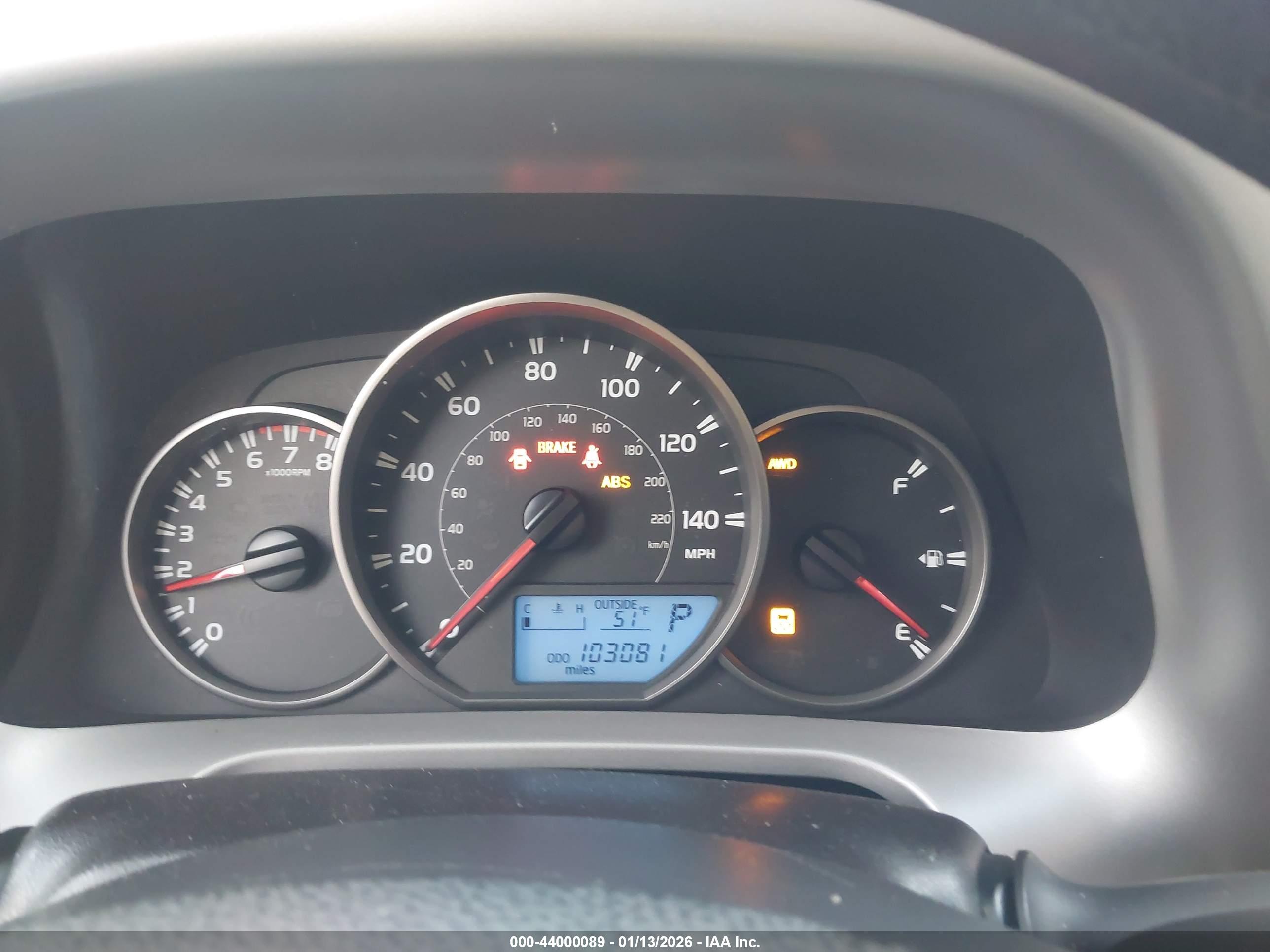 TOYOTA RAV4 image 7