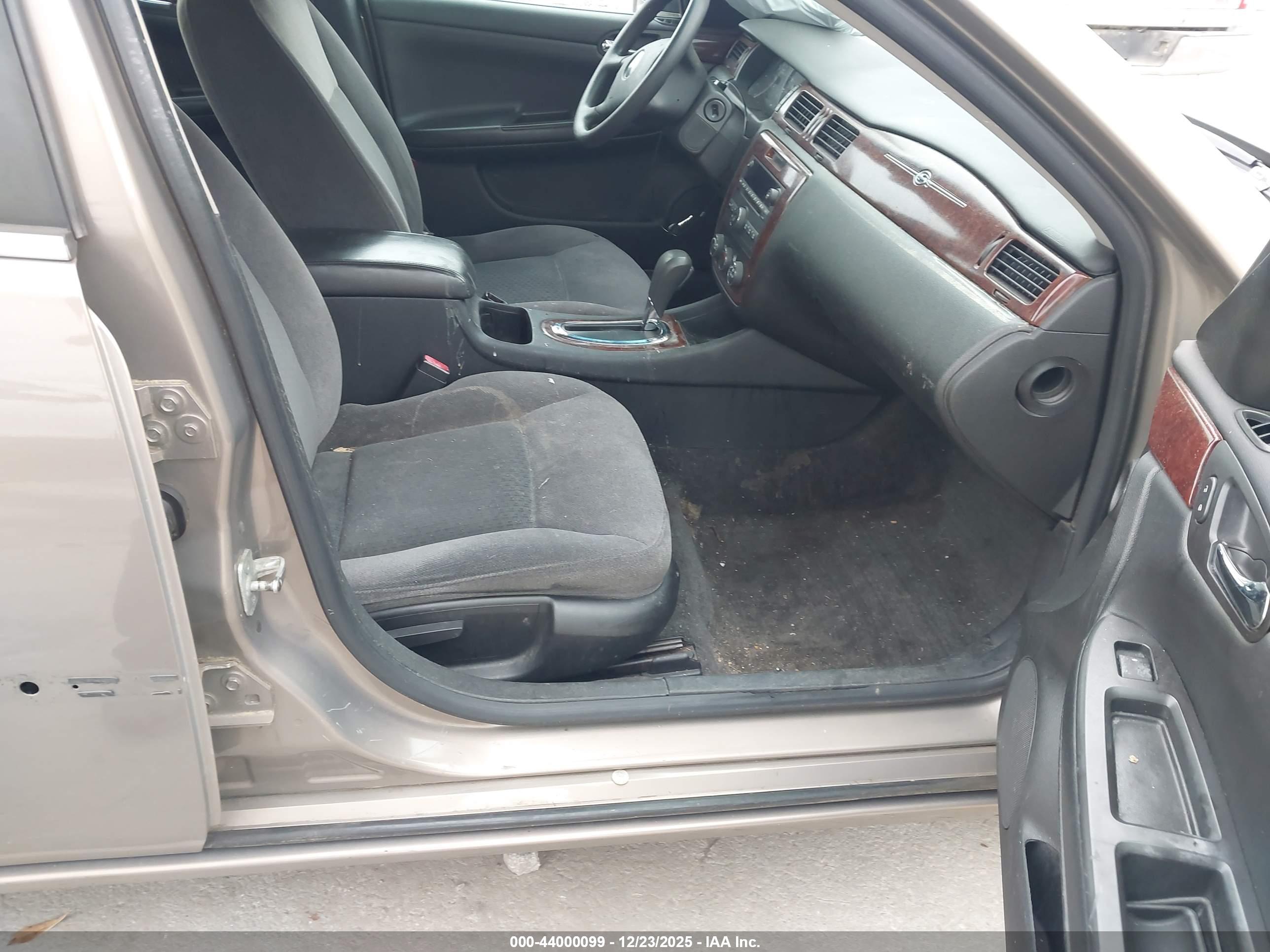 CHEVROLET IMPALA image 5