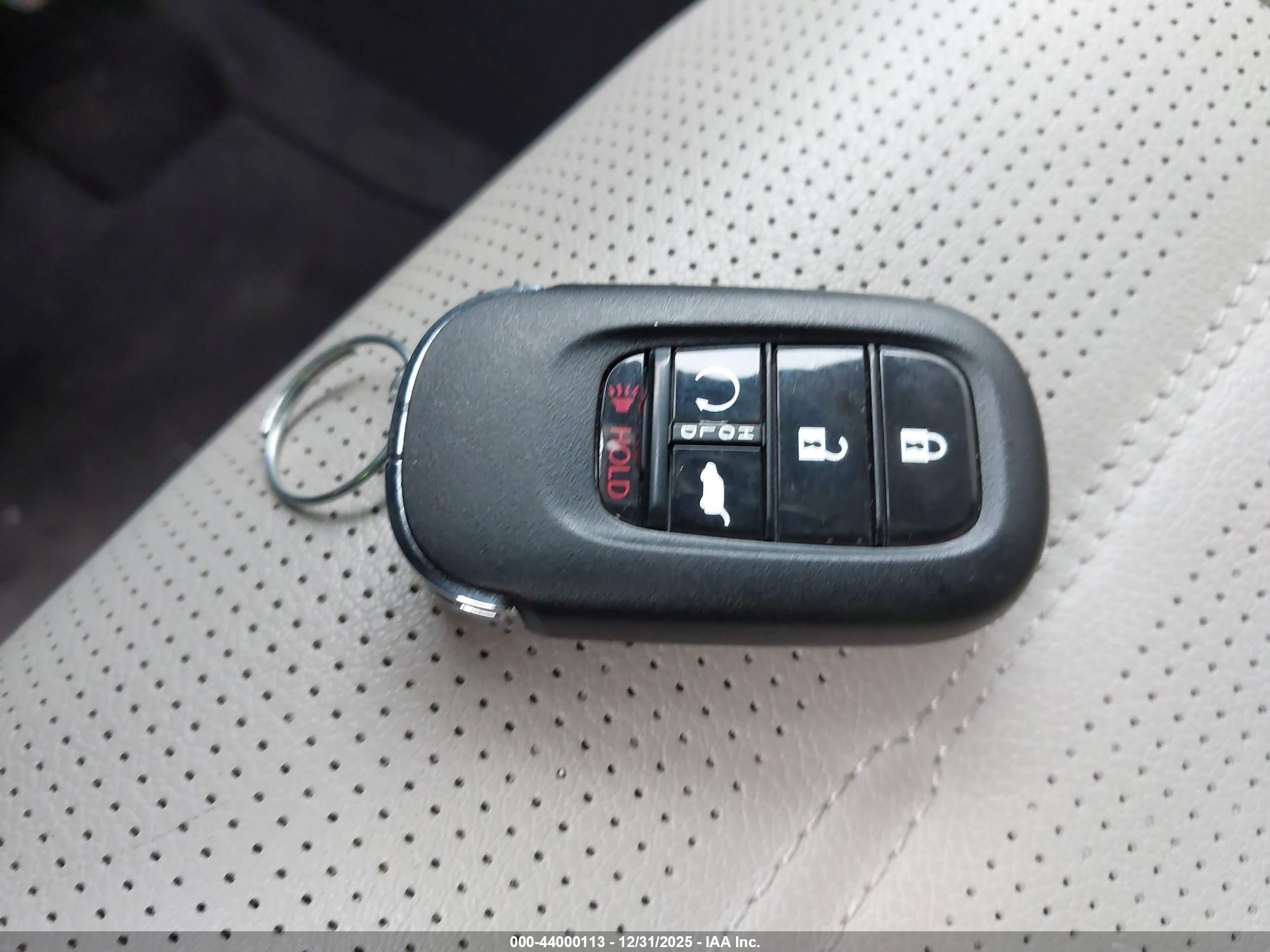 HONDA CR-V image 11