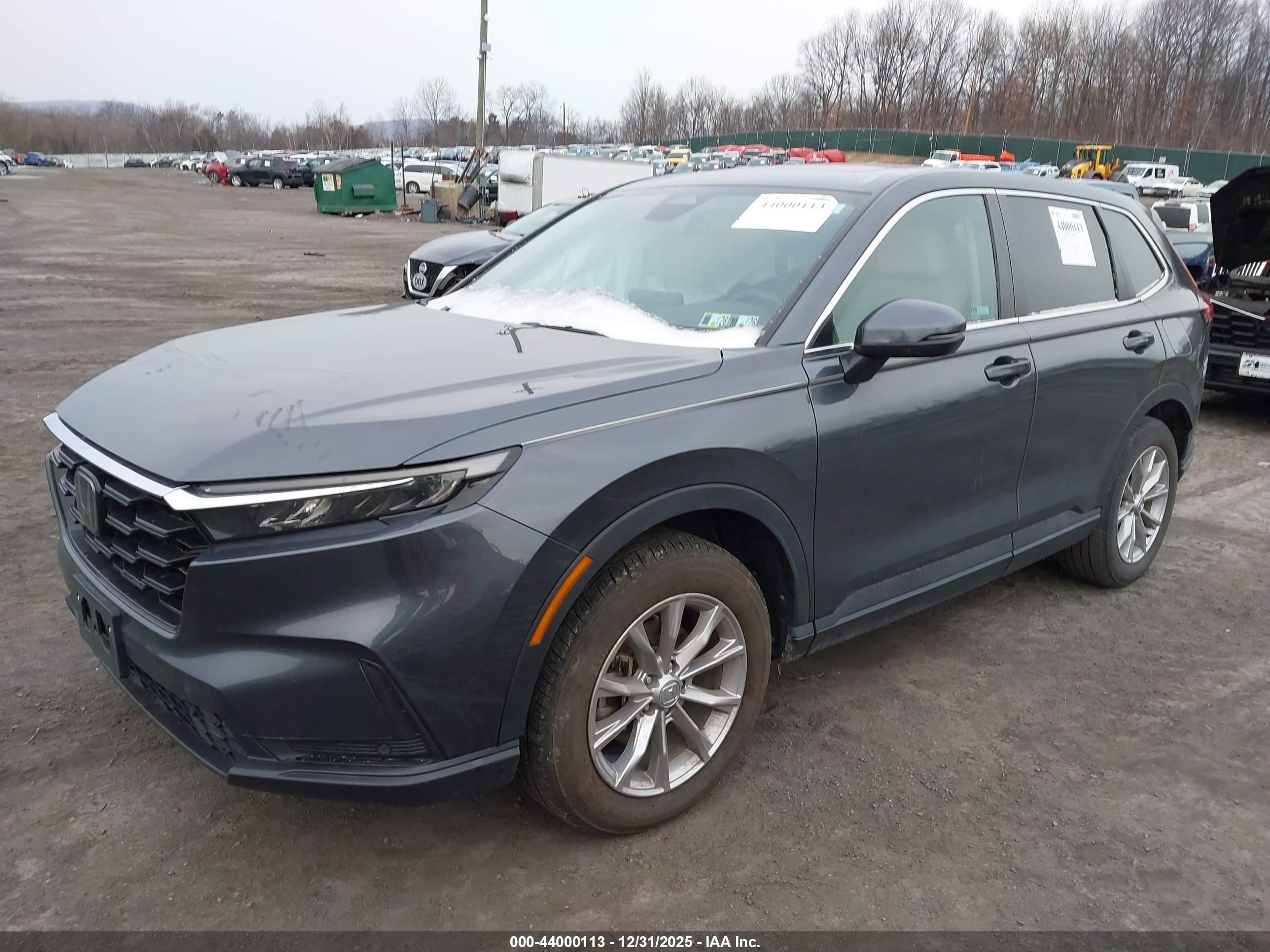 HONDA CR-V image 2