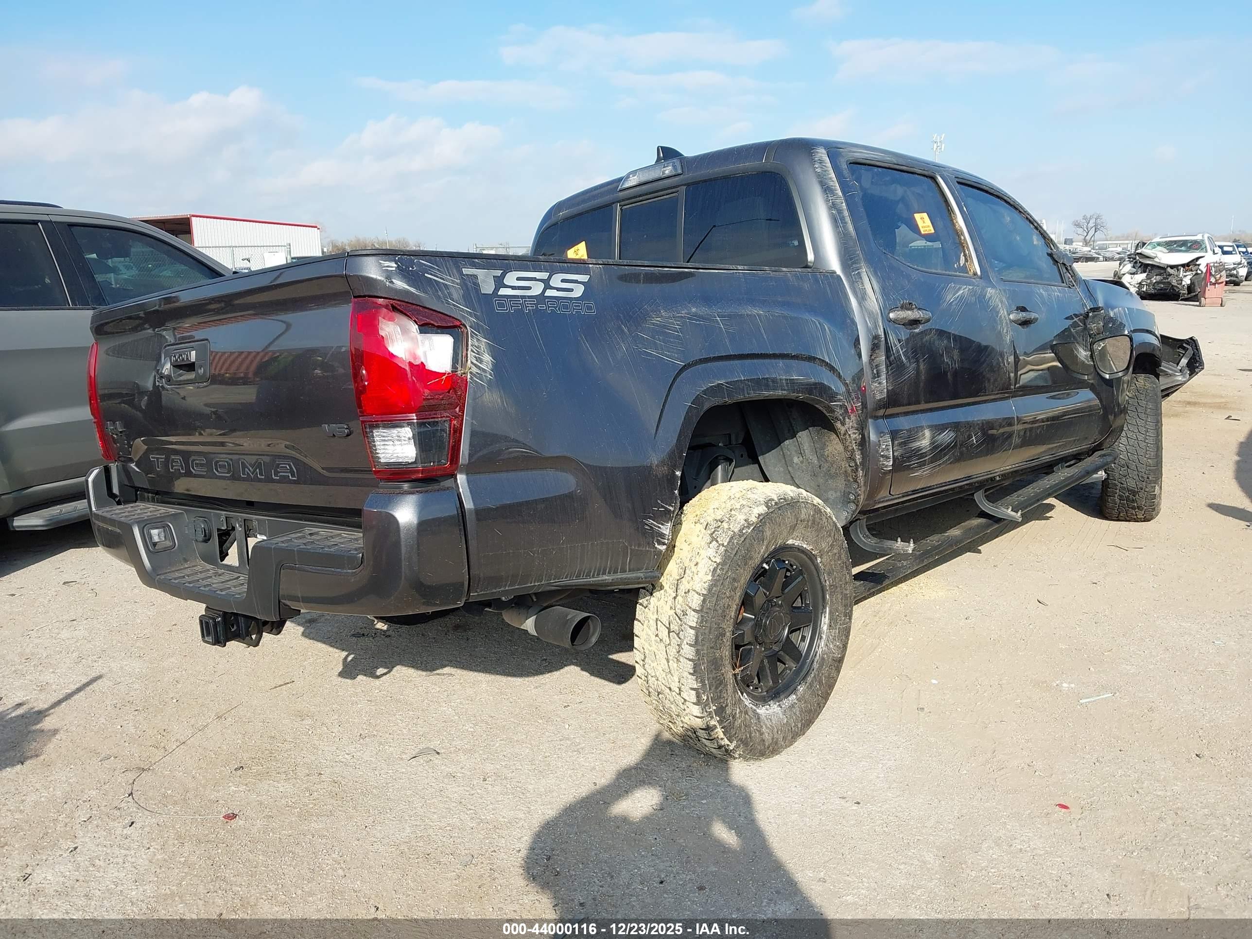 TOYOTA TACOMA image 4