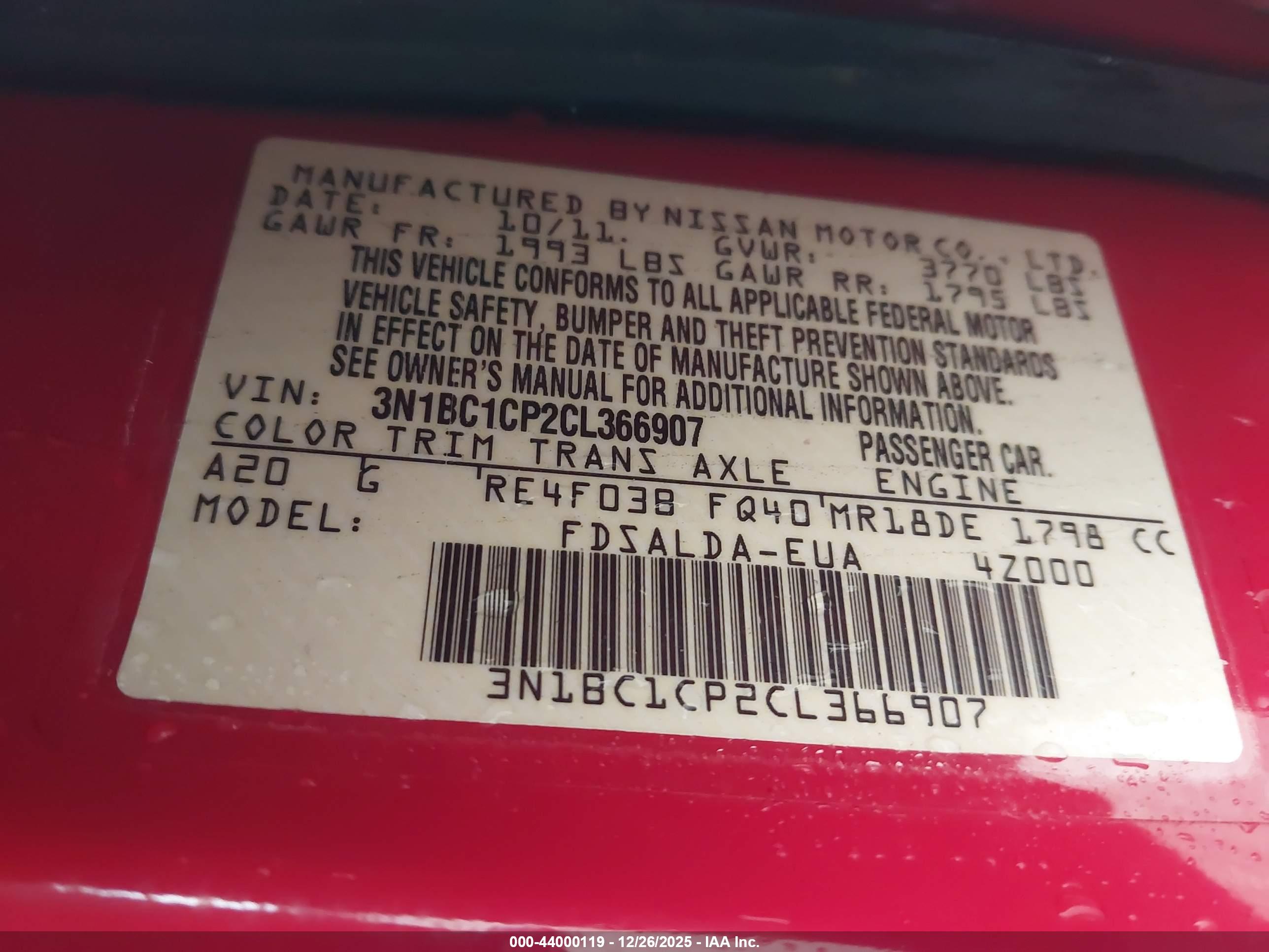 NISSAN VERSA image 9