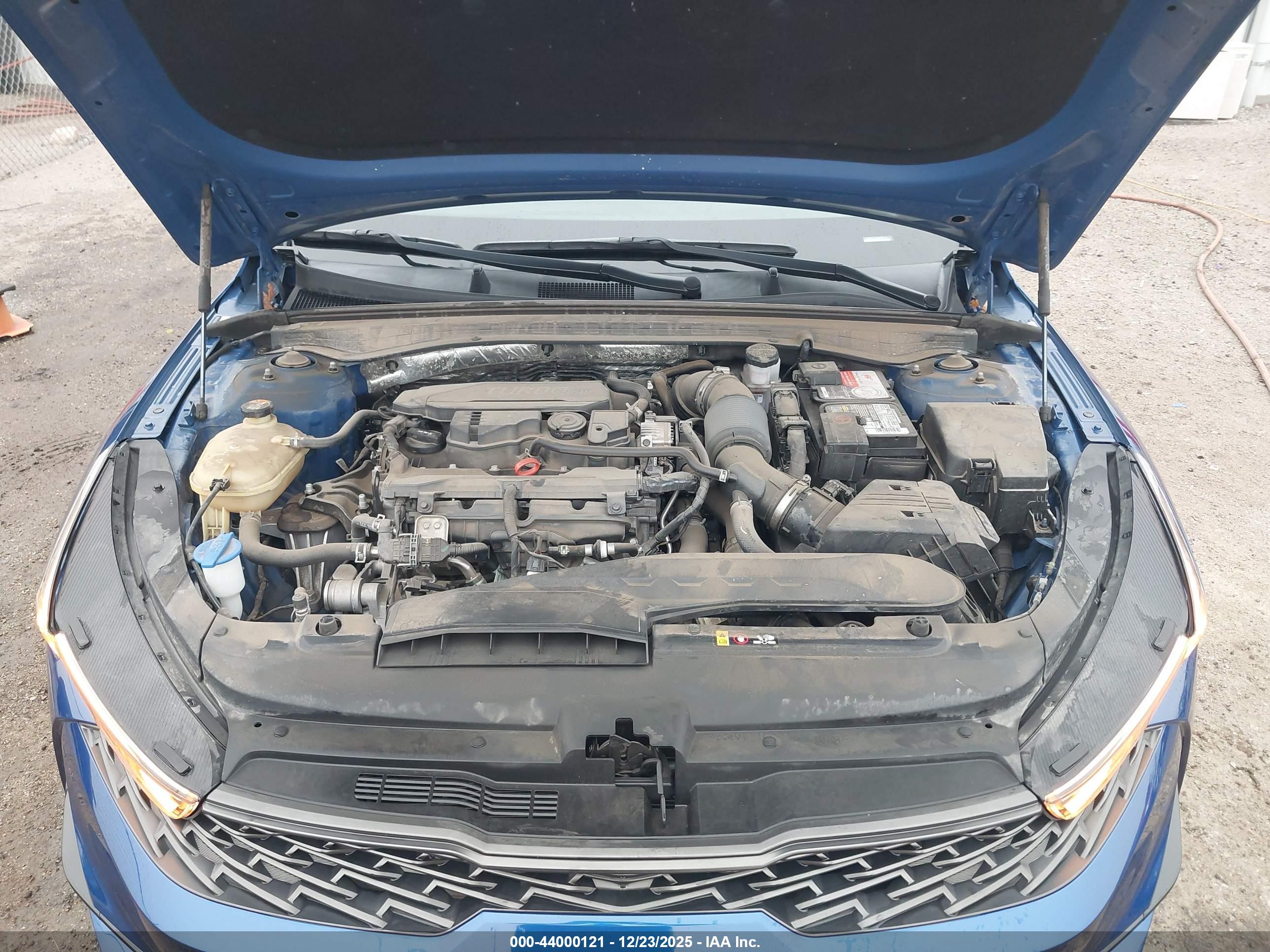 KIA K5 image 10