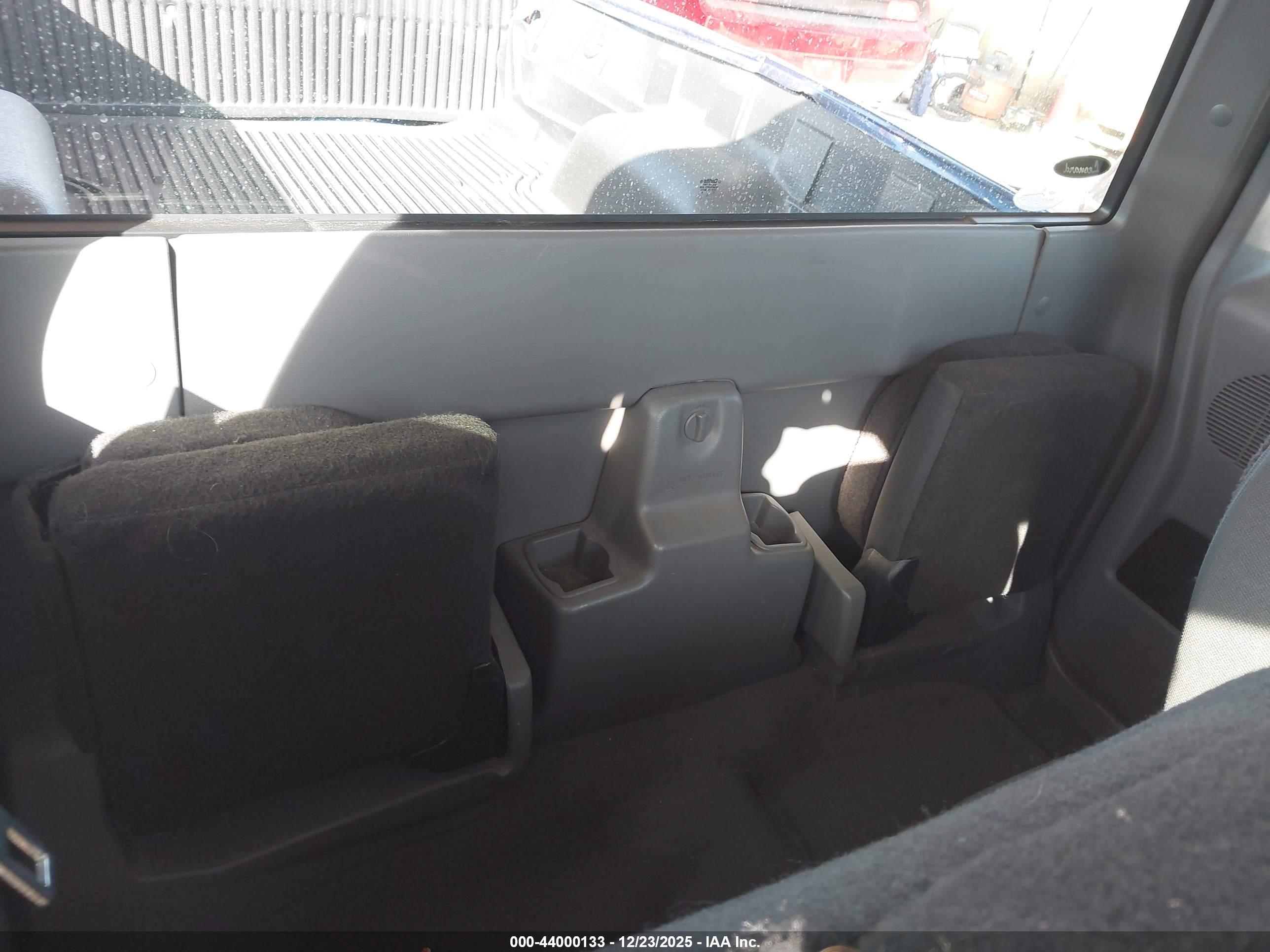 FORD RANGER image 8
