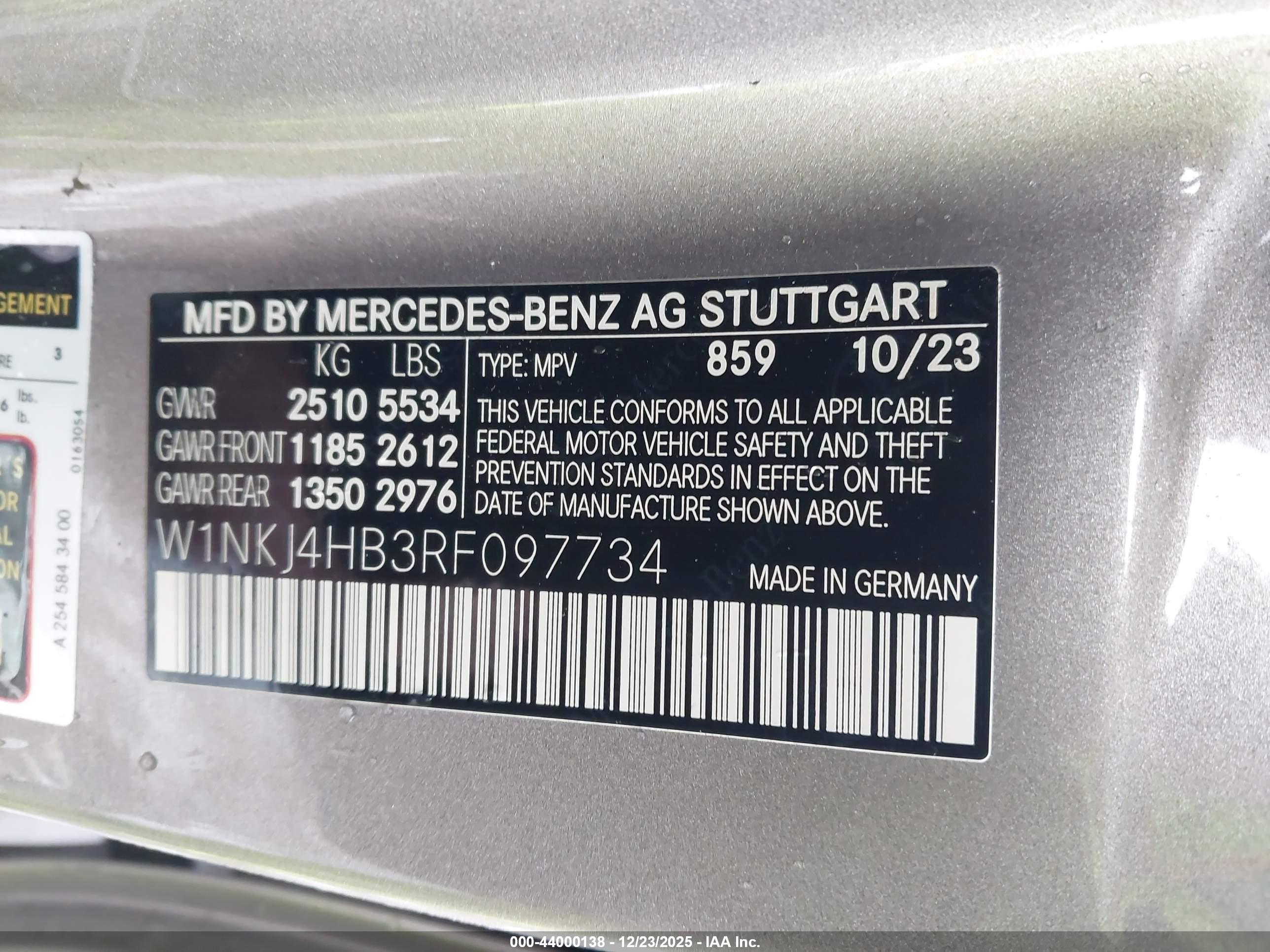 MERCEDES-BENZ GLC image 9