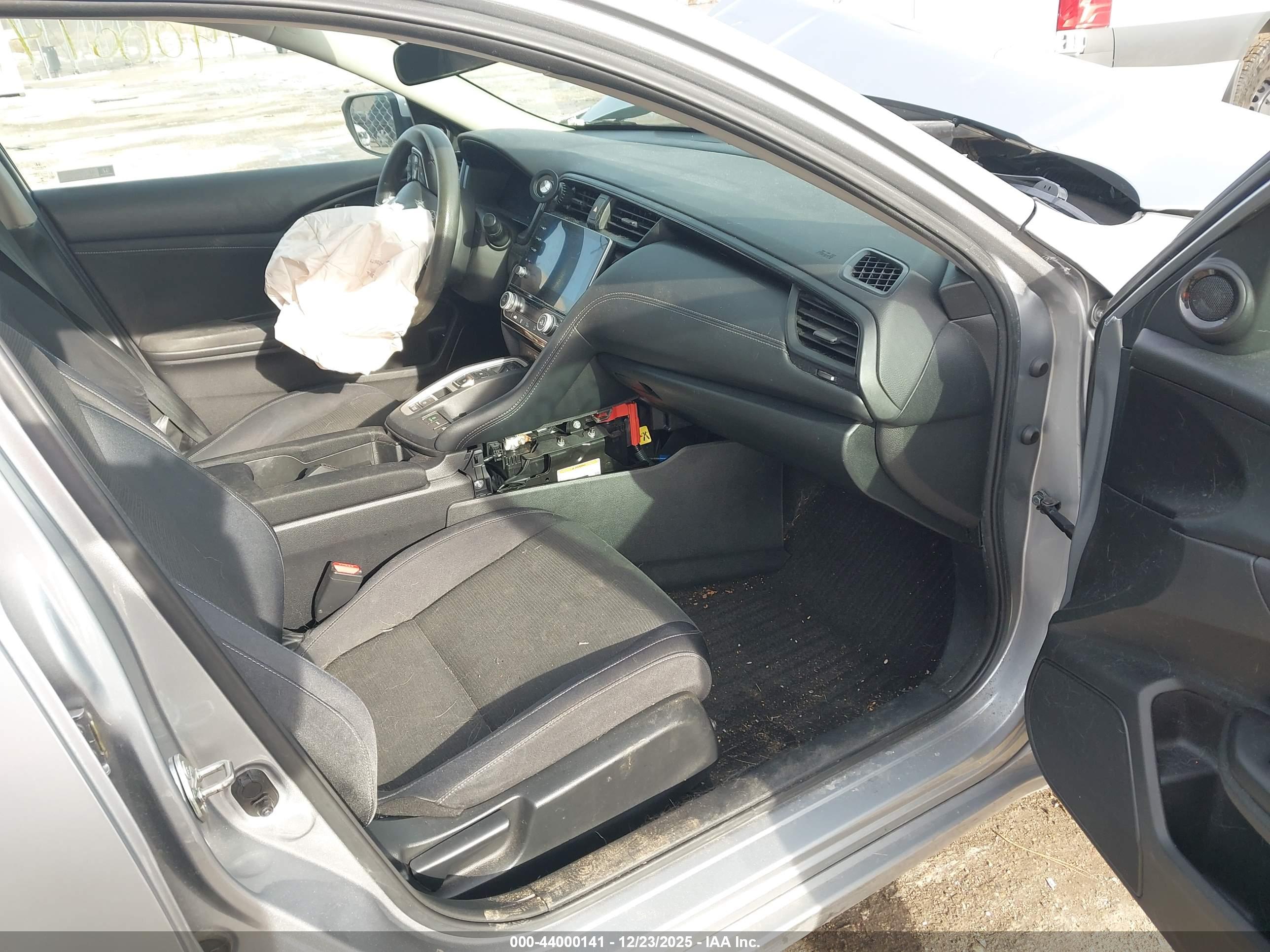 HONDA INSIGHT image 5