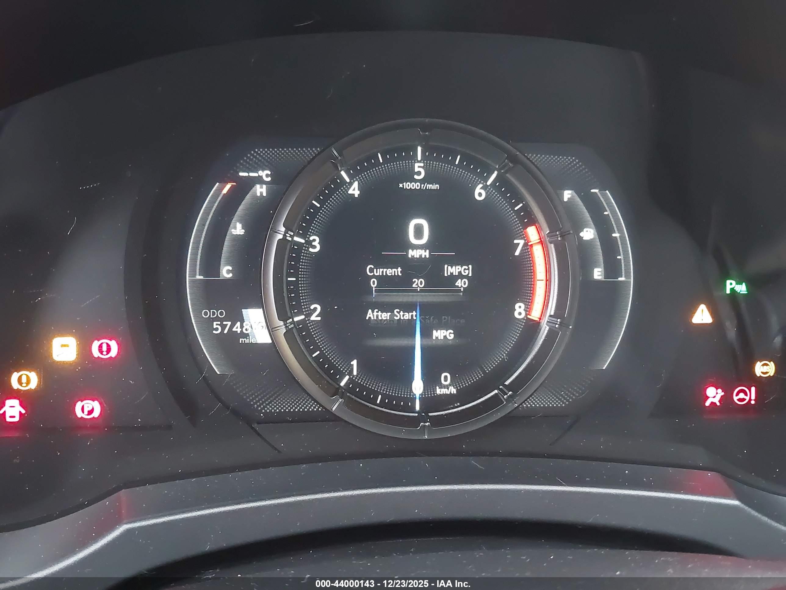 LEXUS RC image 7