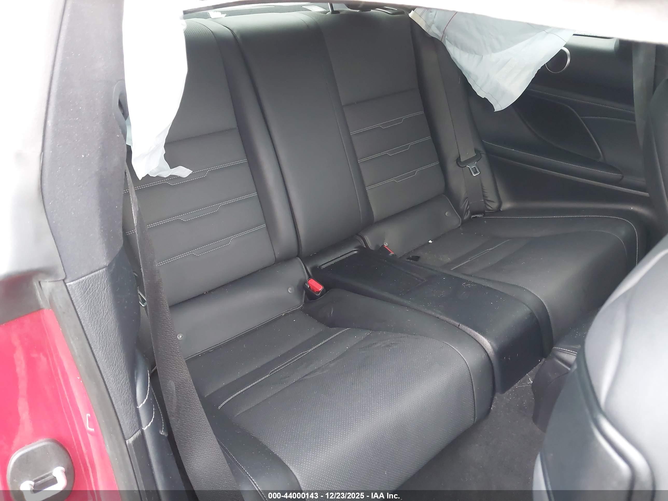 LEXUS RC image 8