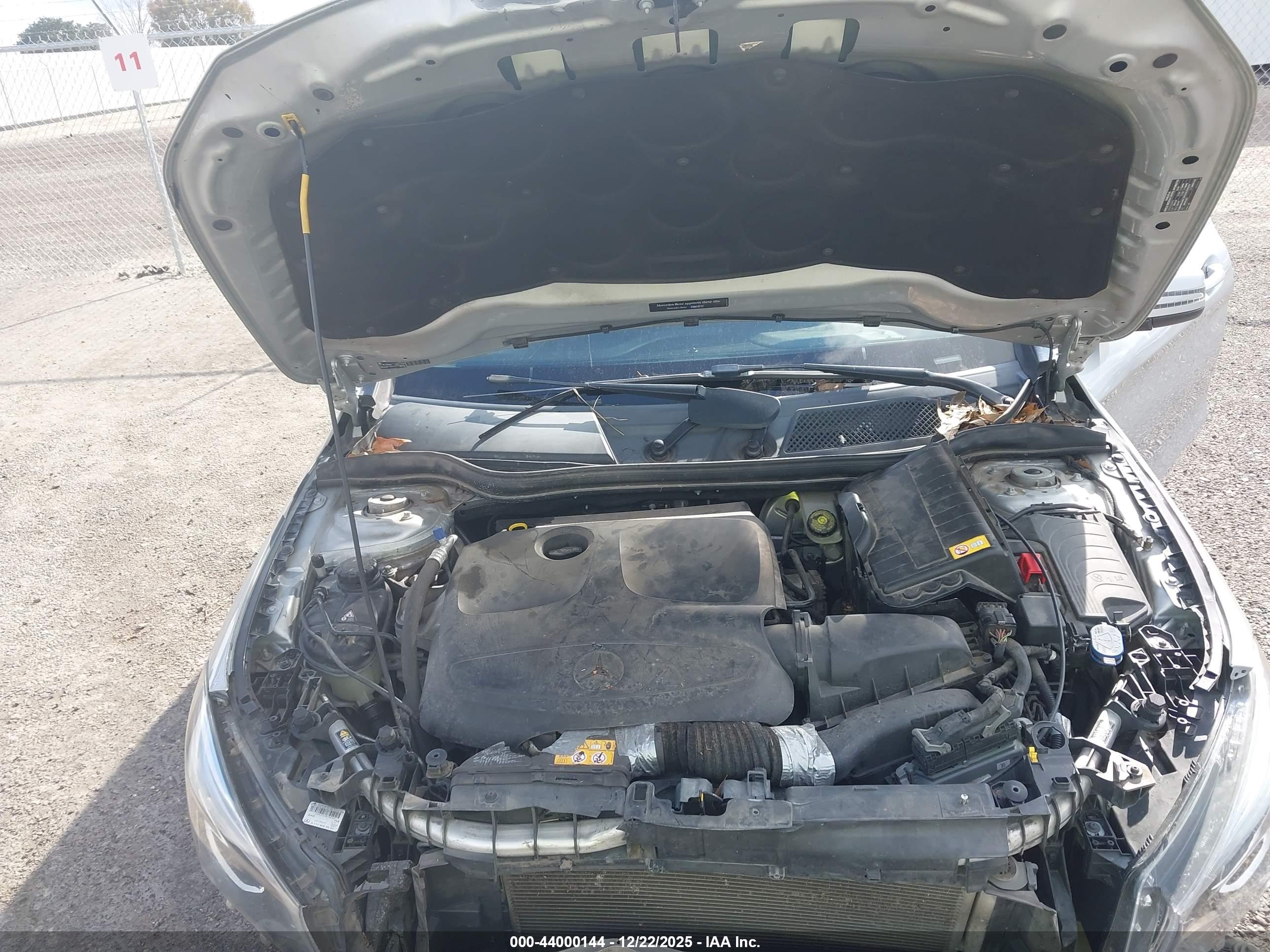 MERCEDES-BENZ CLA image 10