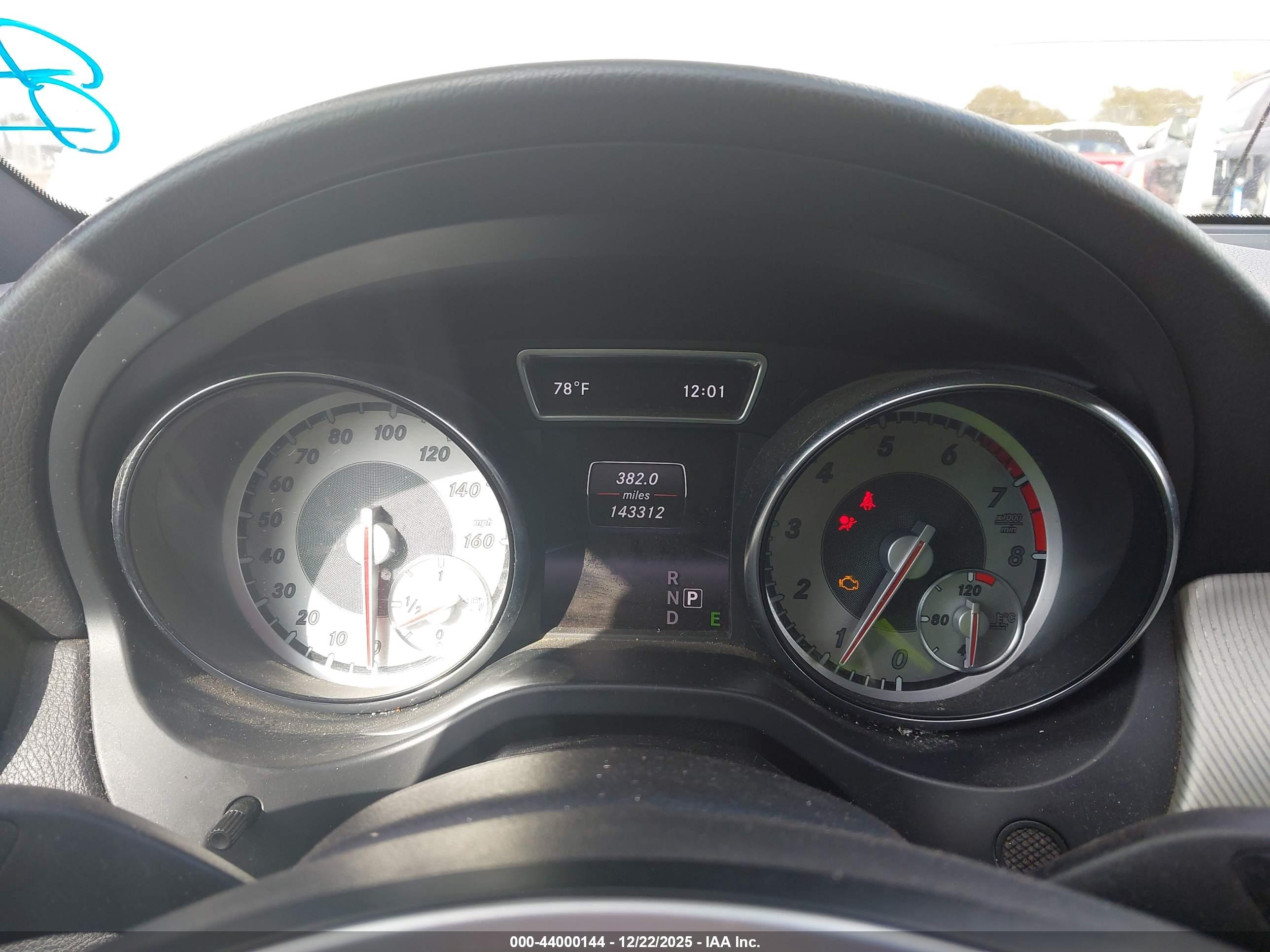 MERCEDES-BENZ CLA image 7