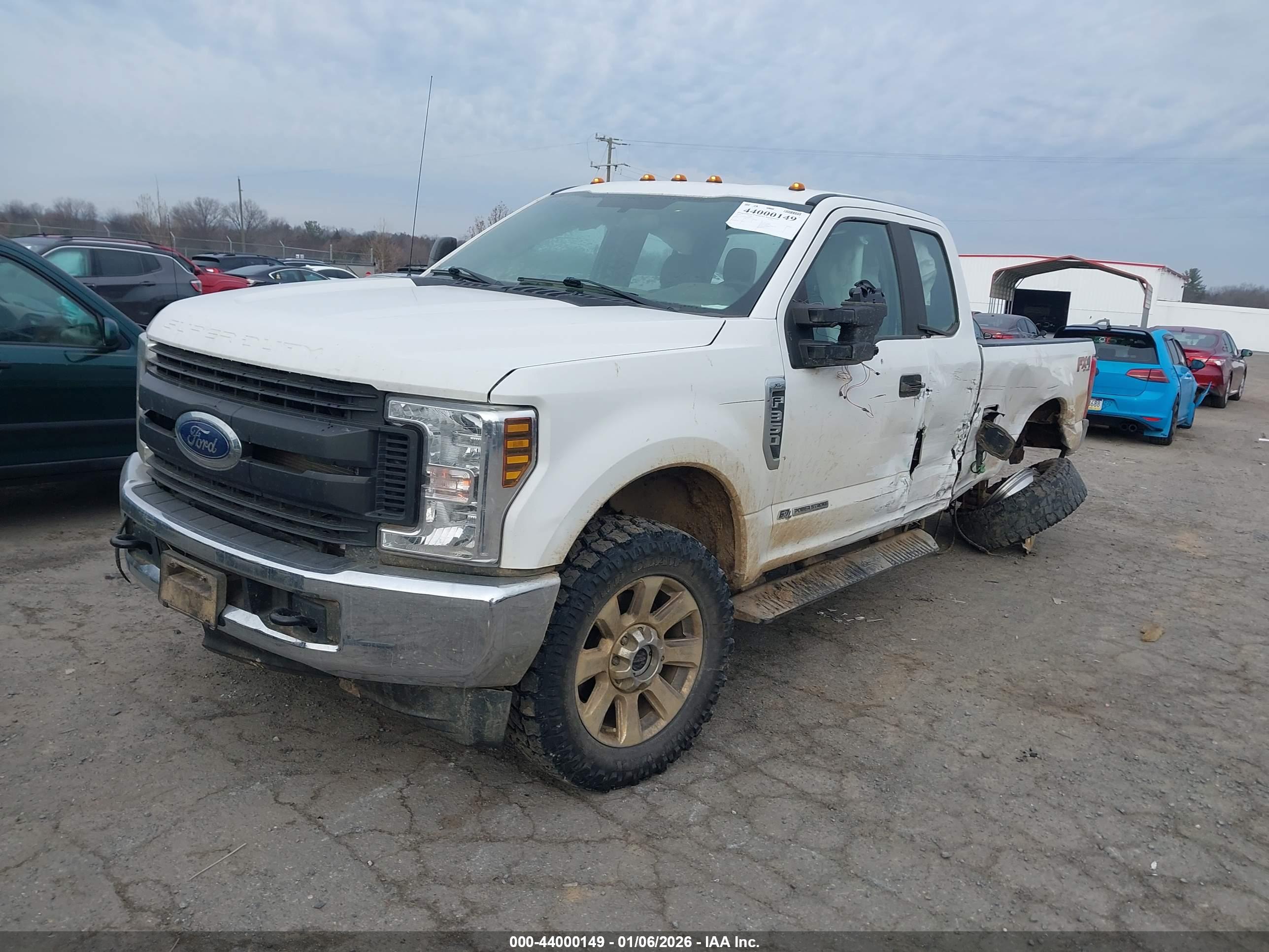 FORD F-350 image 2