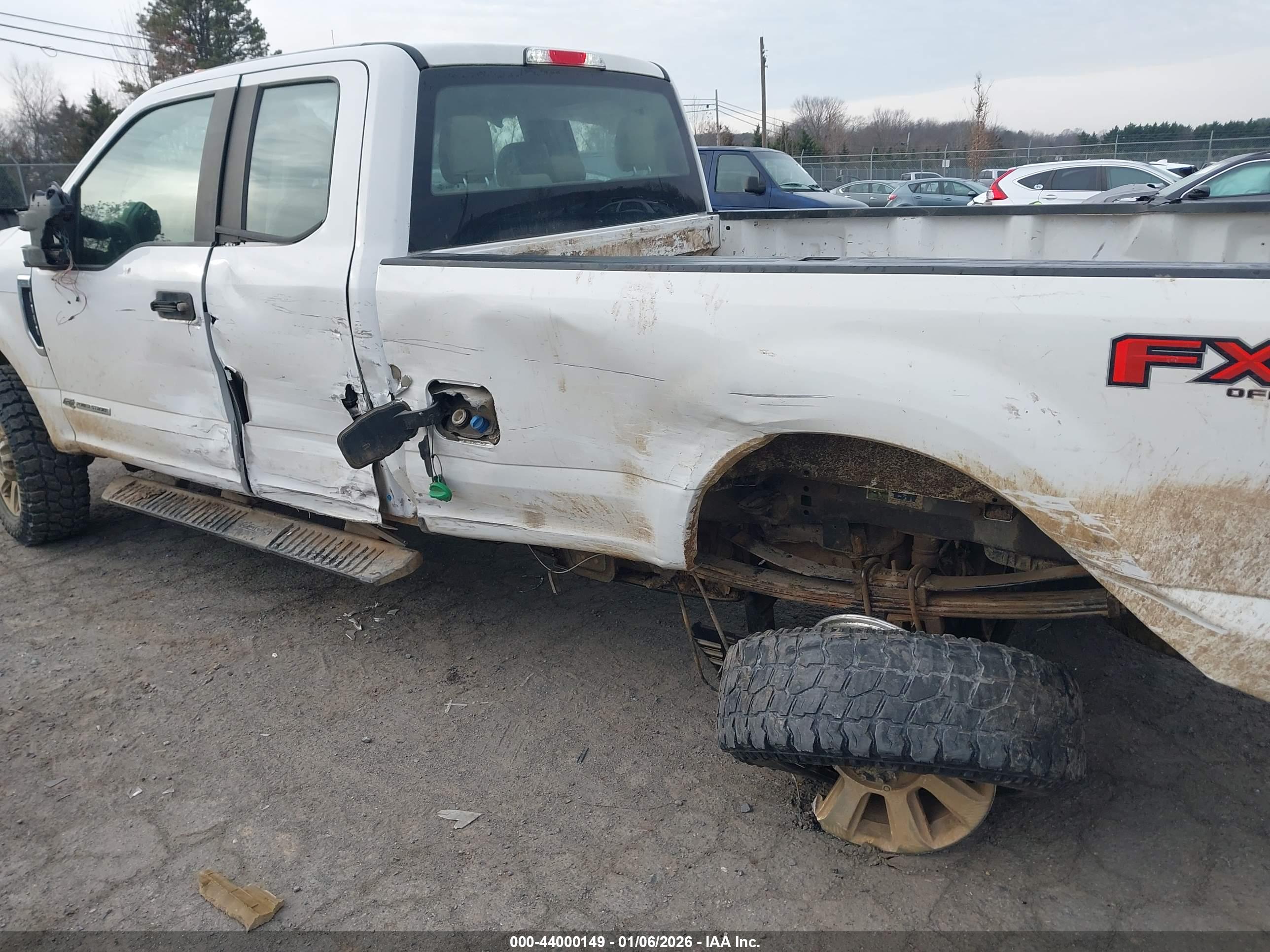FORD F-350 image 6