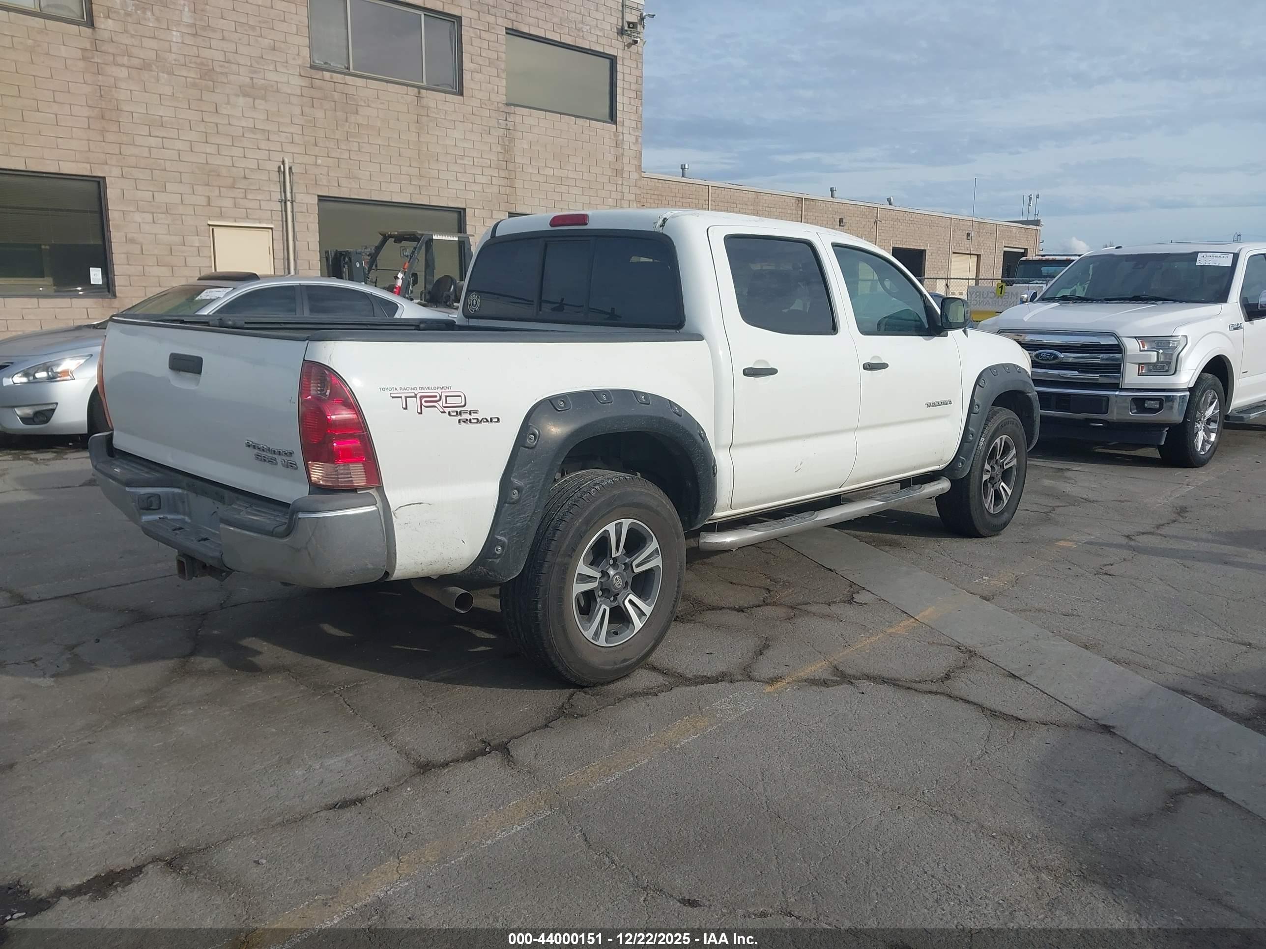 TOYOTA TACOMA image 4