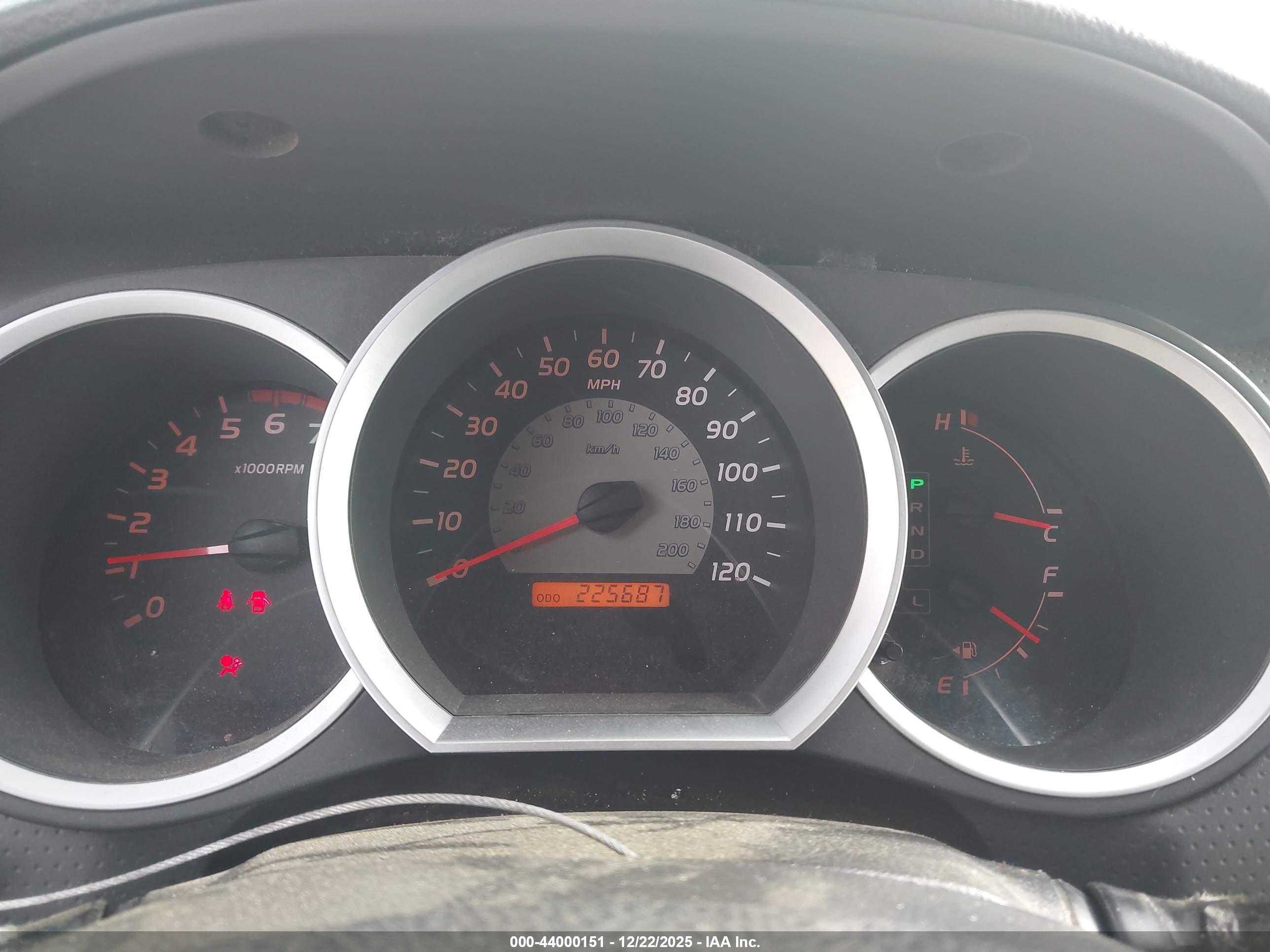 TOYOTA TACOMA image 7