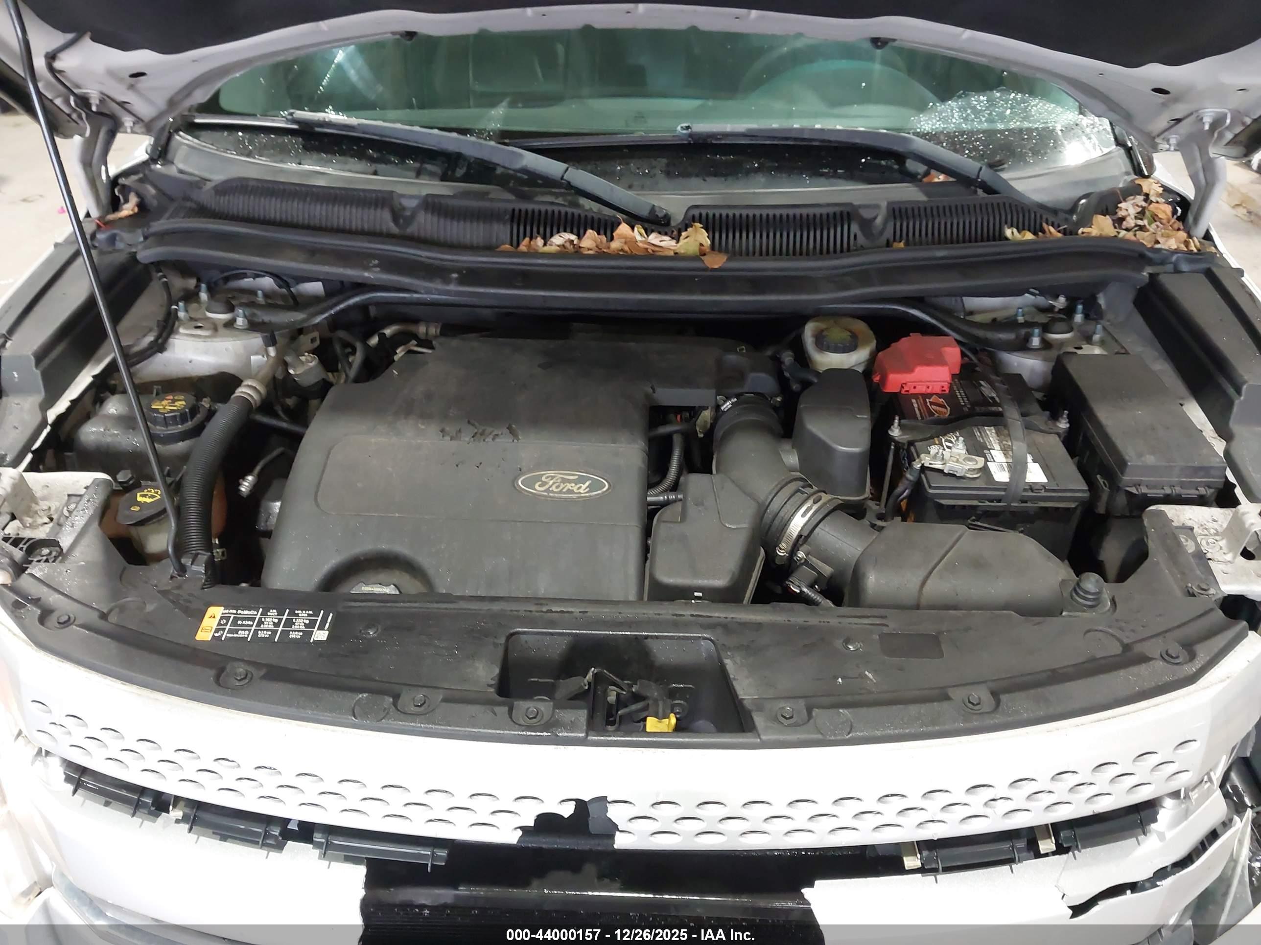 FORD EXPLORER image 10