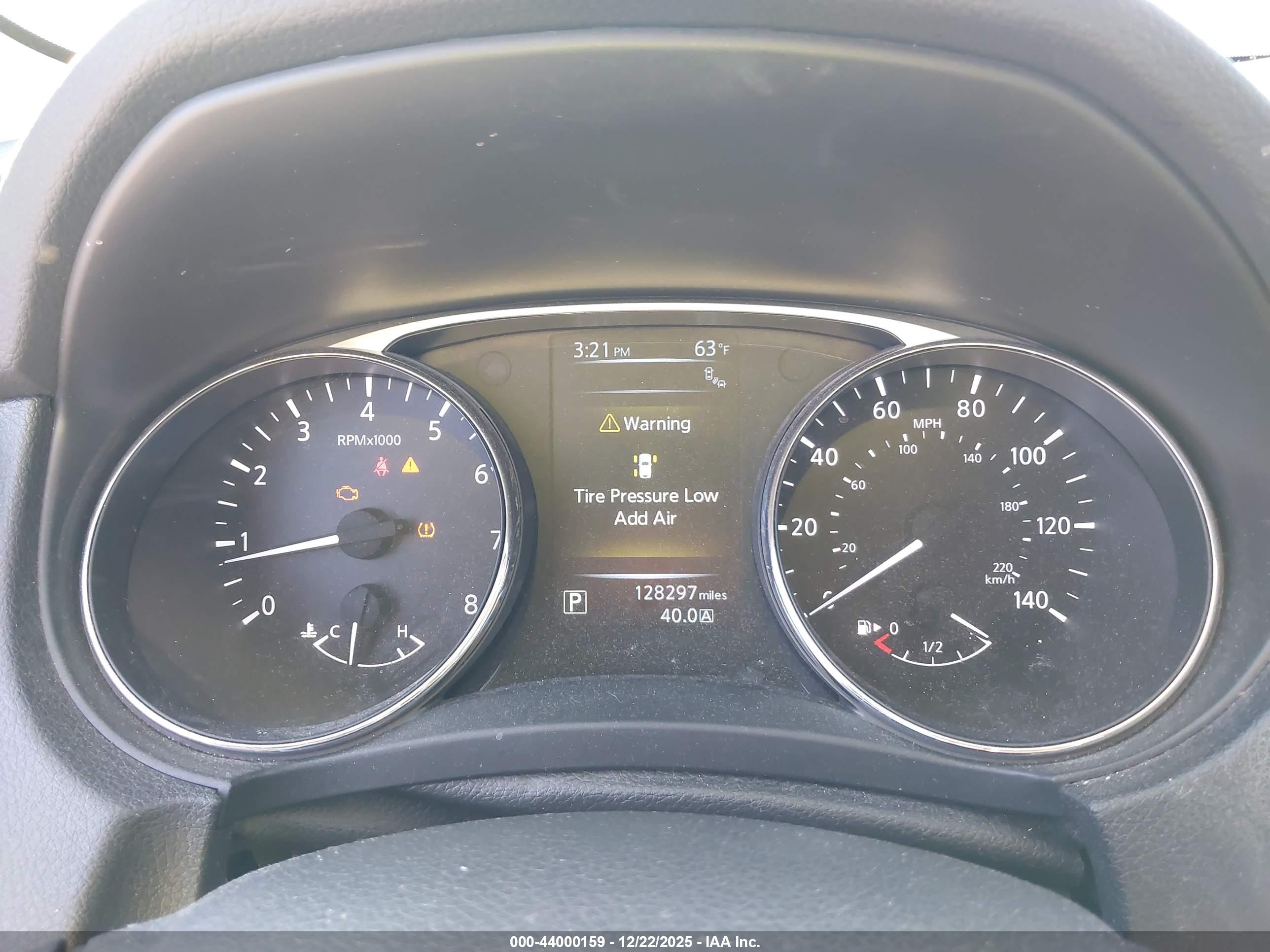 NISSAN ROGUE image 7