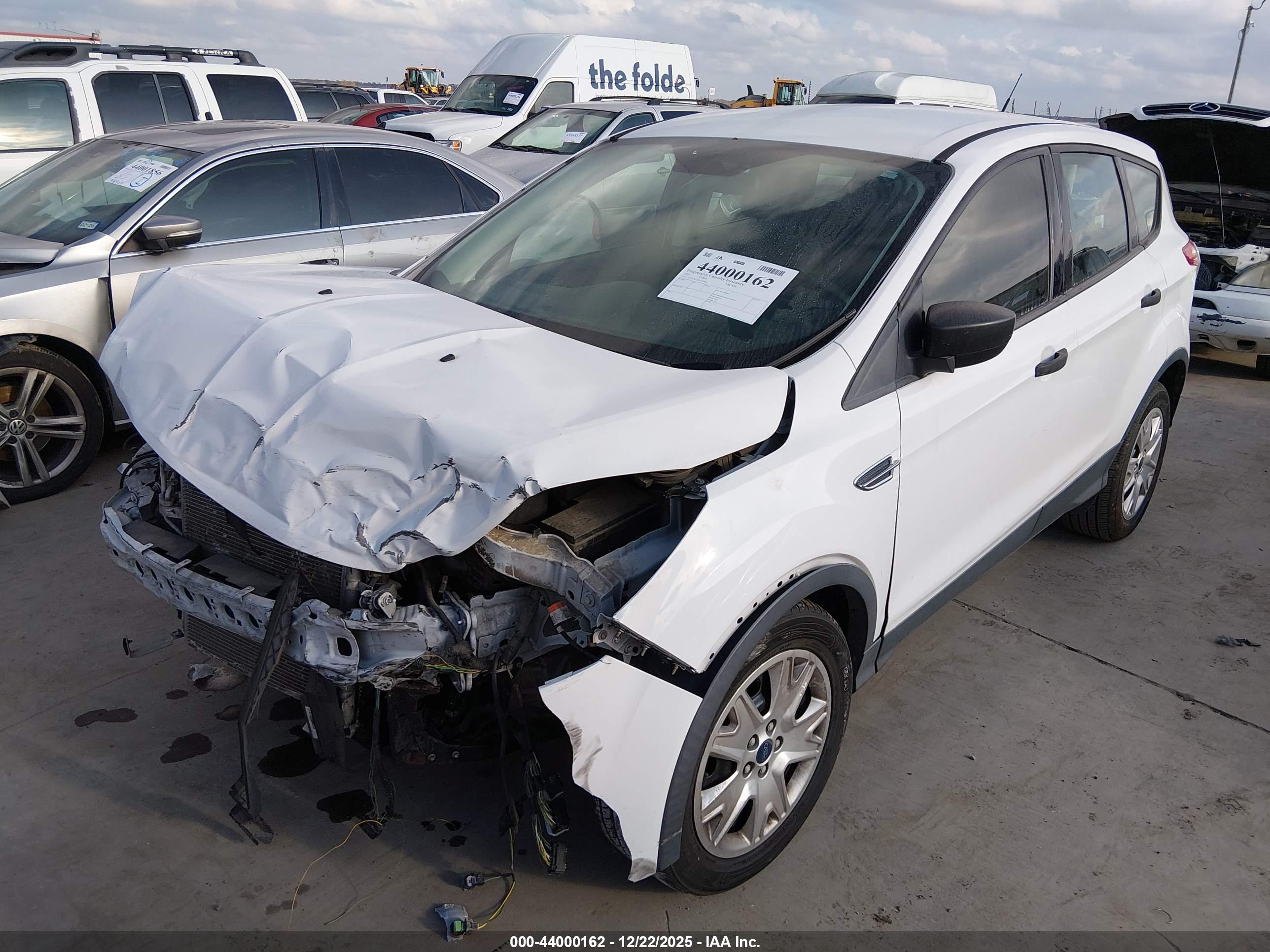 FORD ESCAPE image 2
