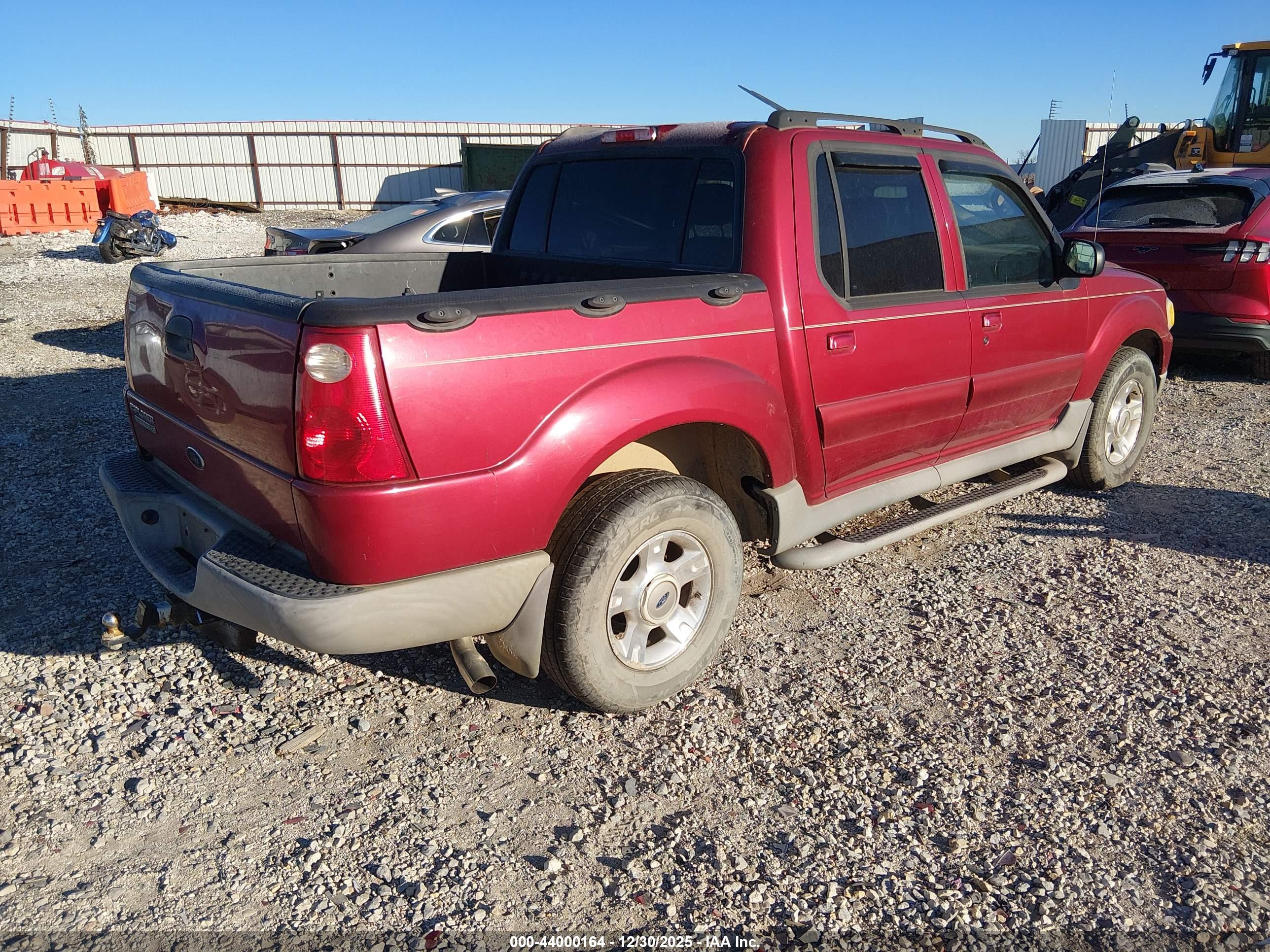 FORD EXPLORER image 4