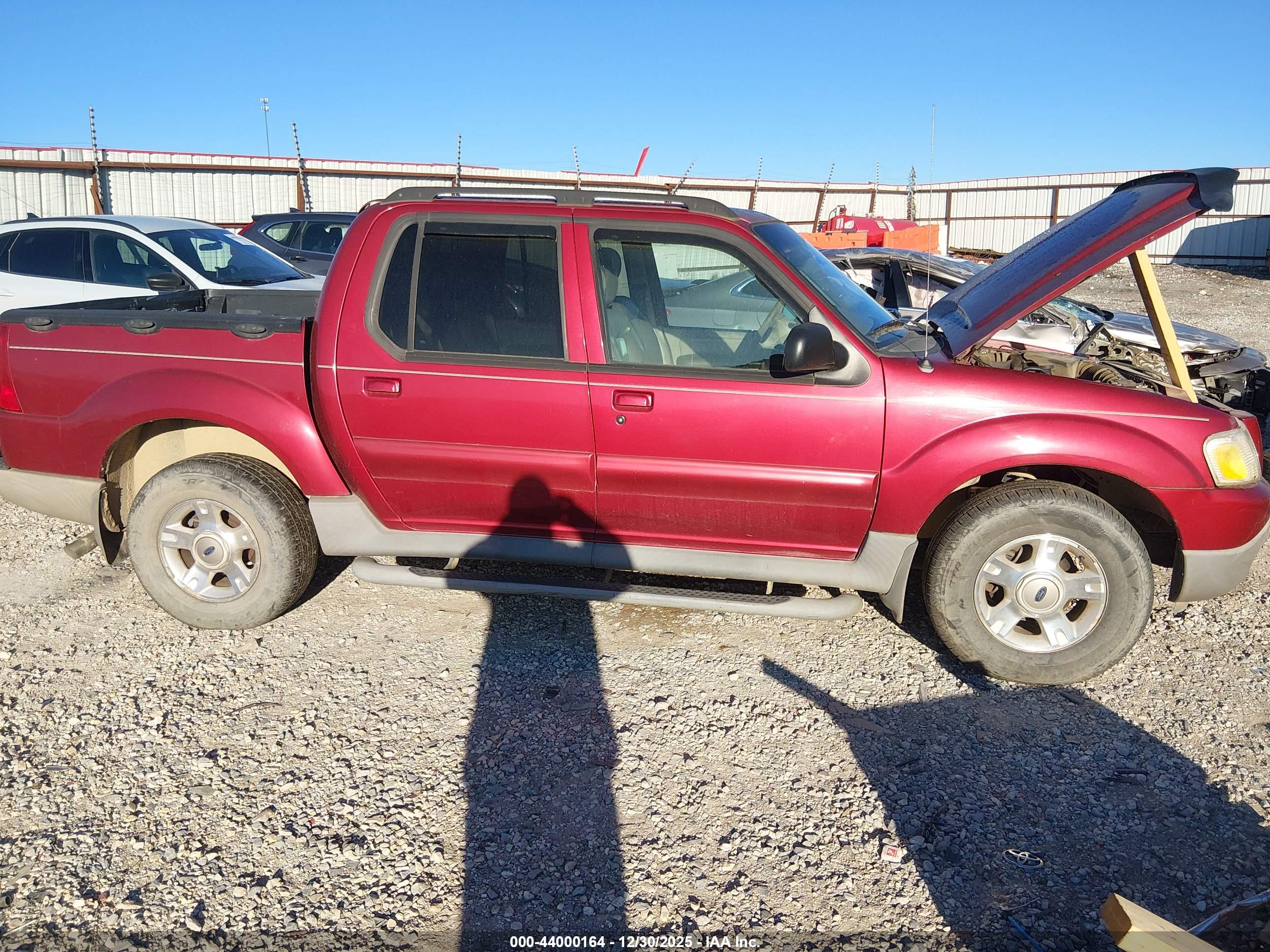 FORD EXPLORER image 6