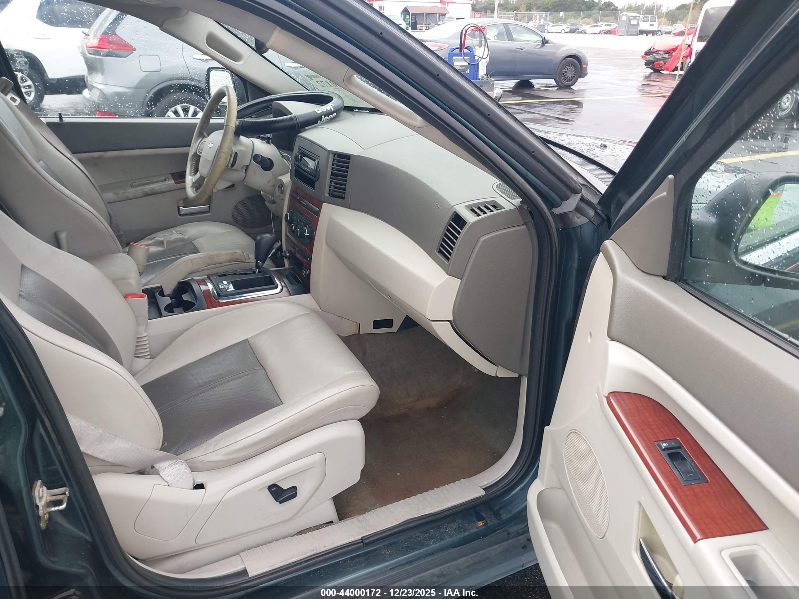 JEEP GRAND image 5