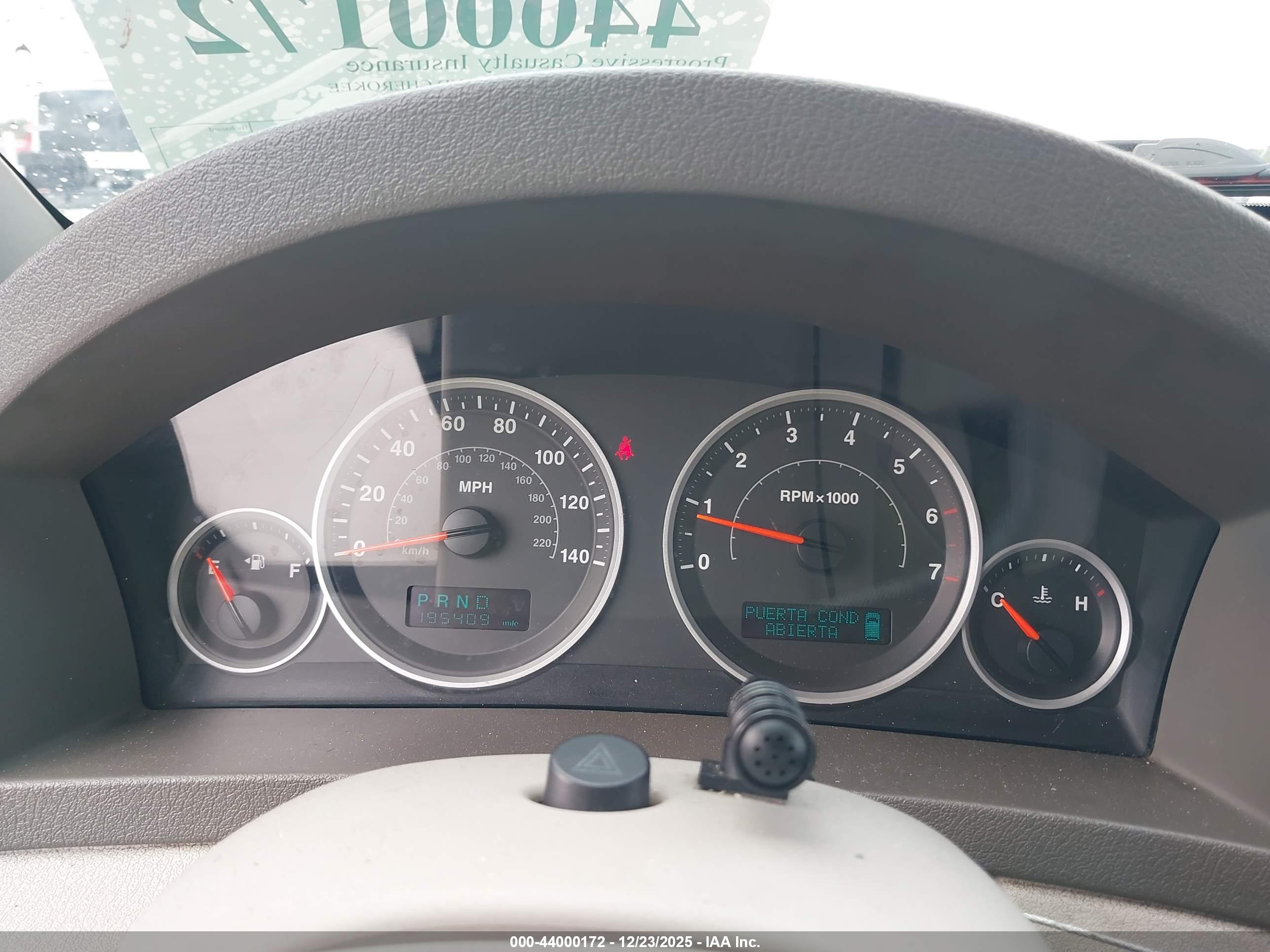 JEEP GRAND image 7