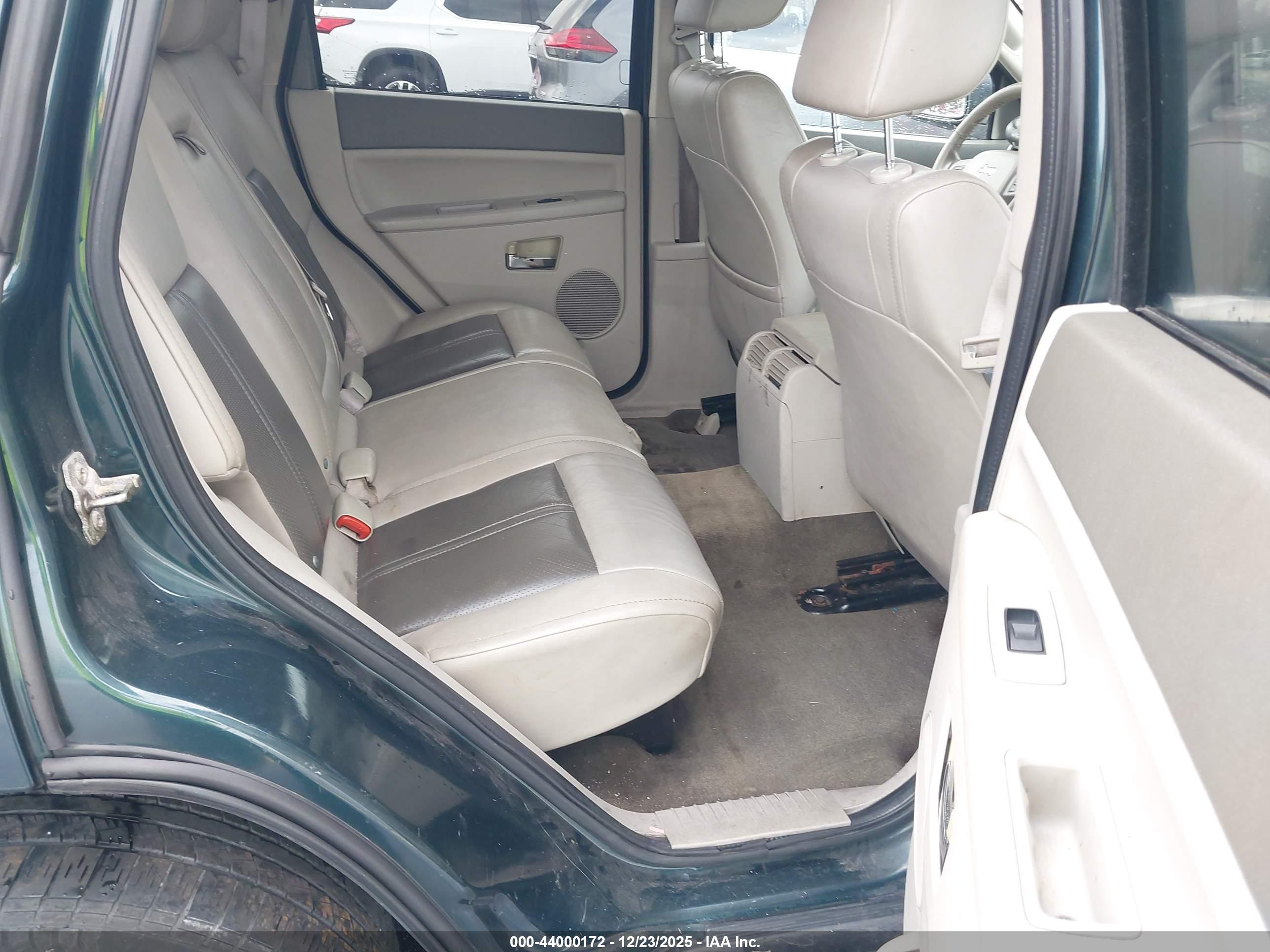 JEEP GRAND image 8