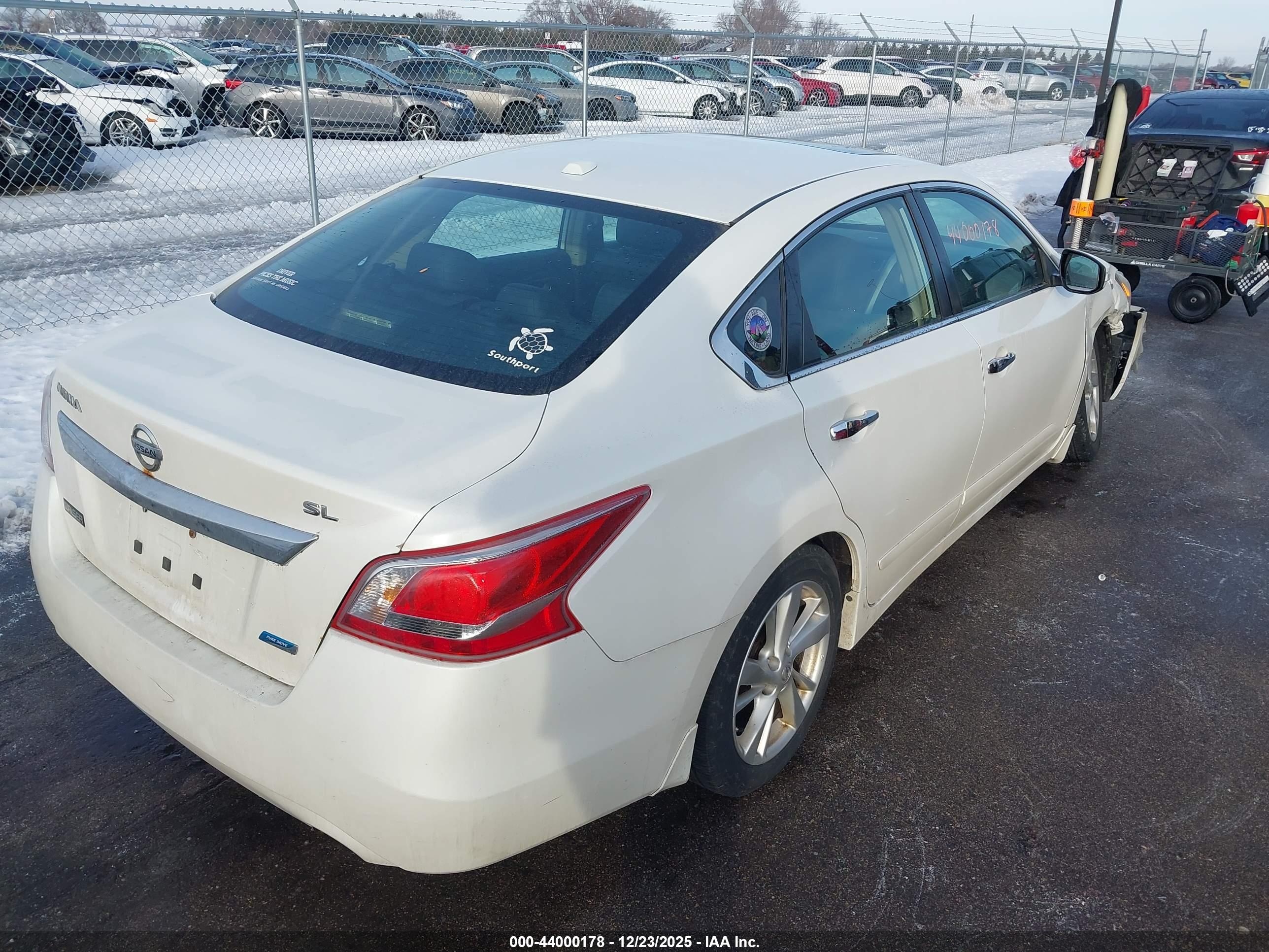 NISSAN ALTIMA image 4