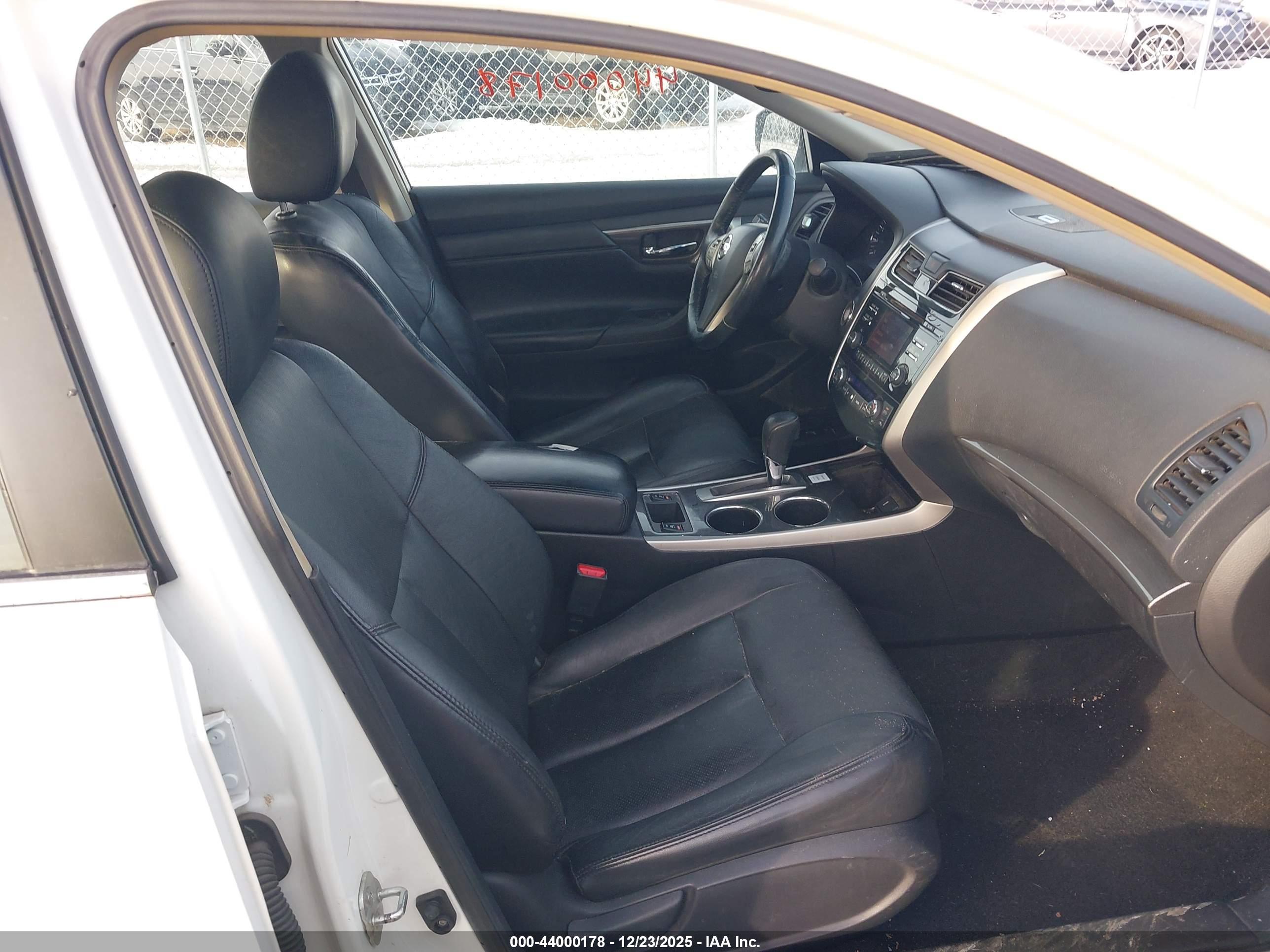 NISSAN ALTIMA image 5