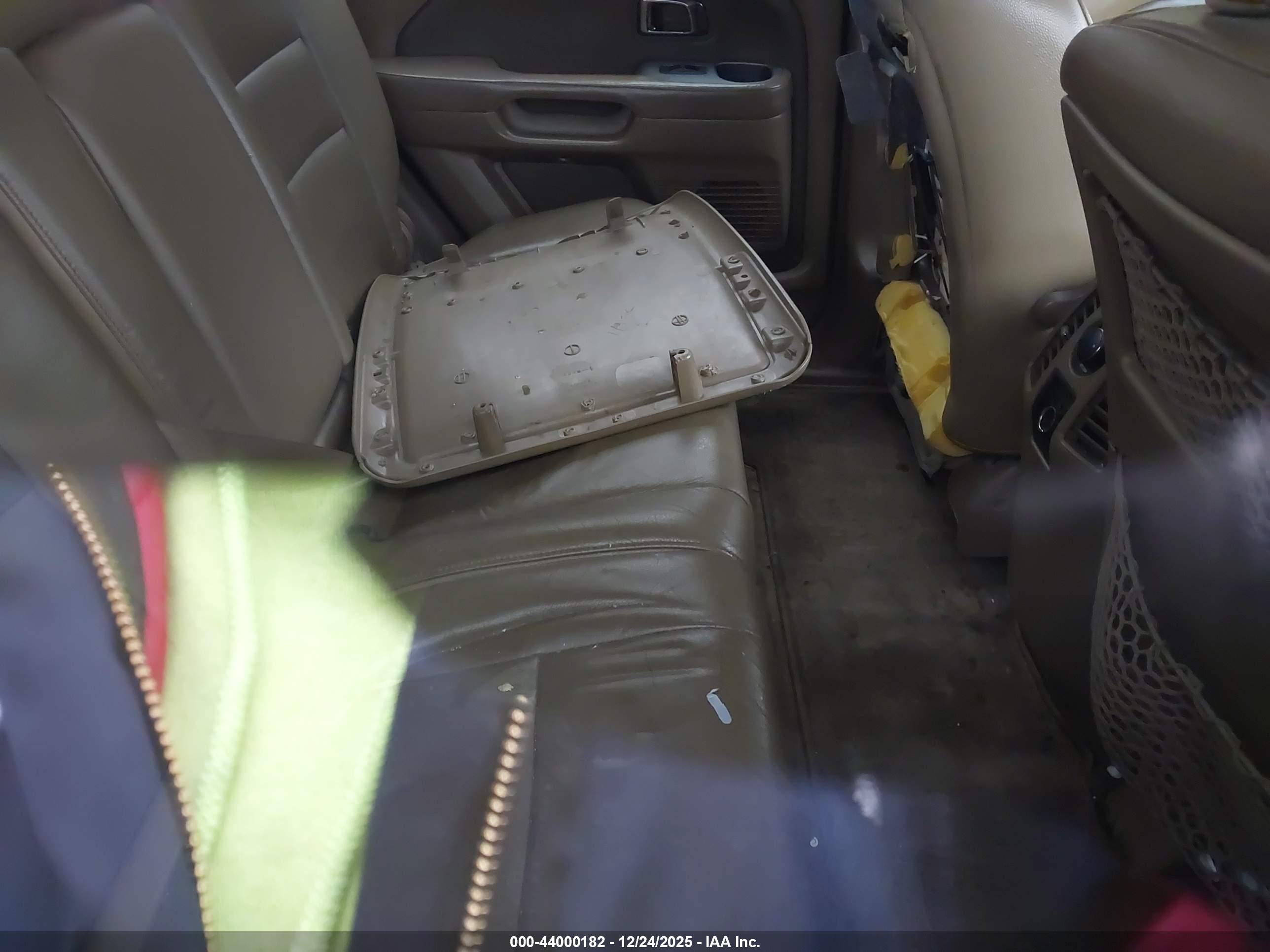 HONDA PILOT image 8